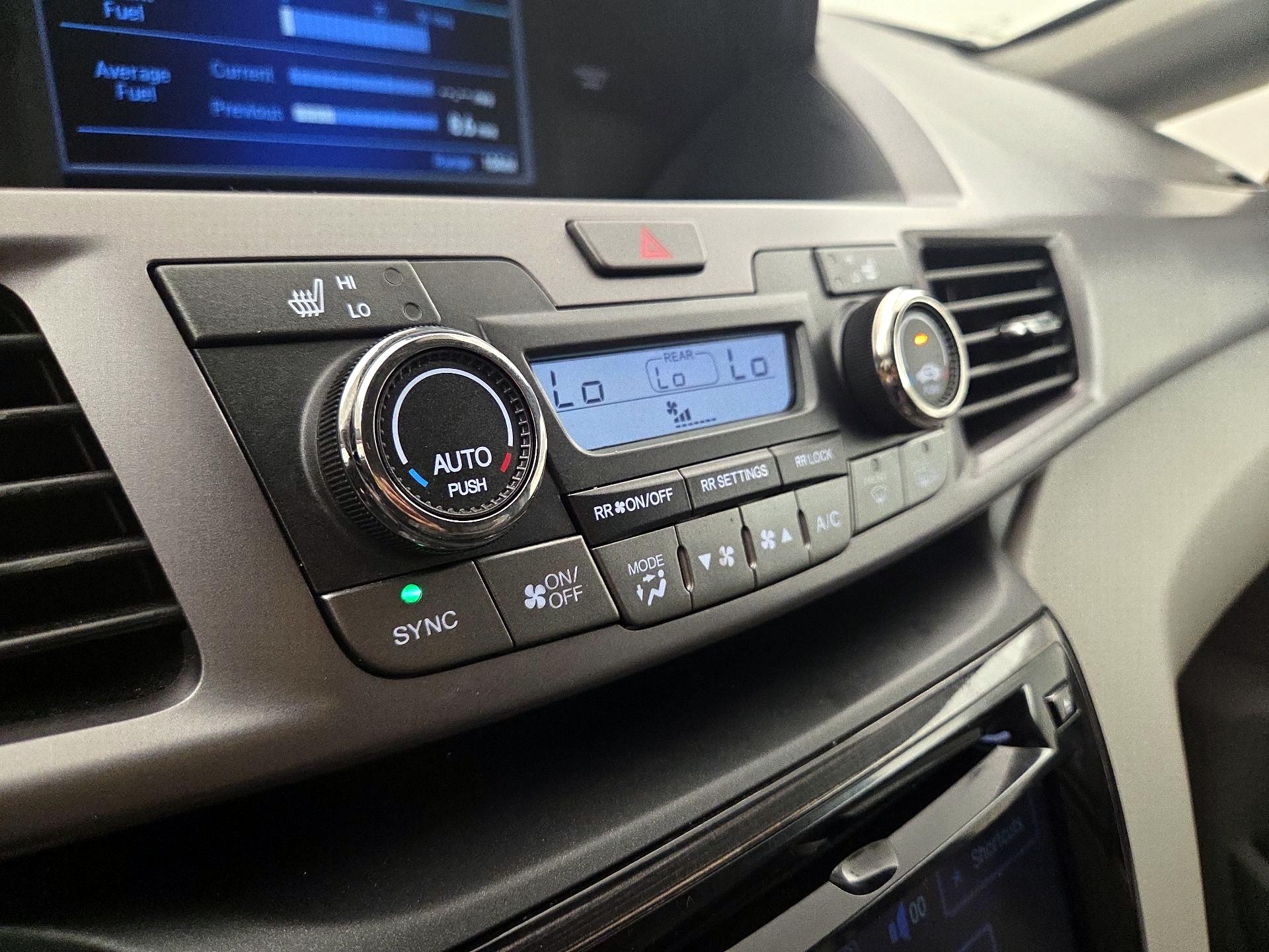 Thumbnail: 2014 Honda Odyssey - 17
