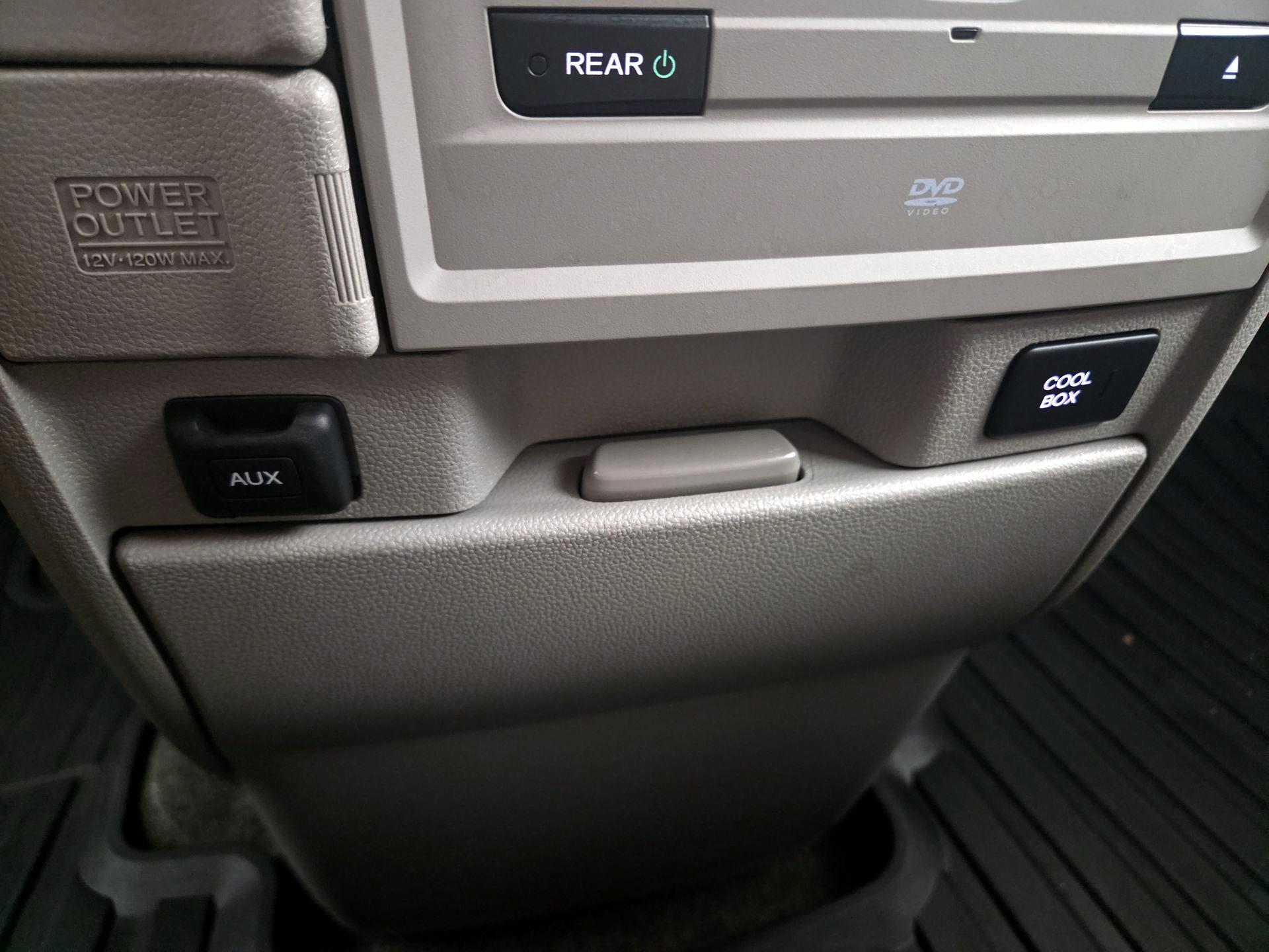 Thumbnail: 2014 Honda Odyssey - 19
