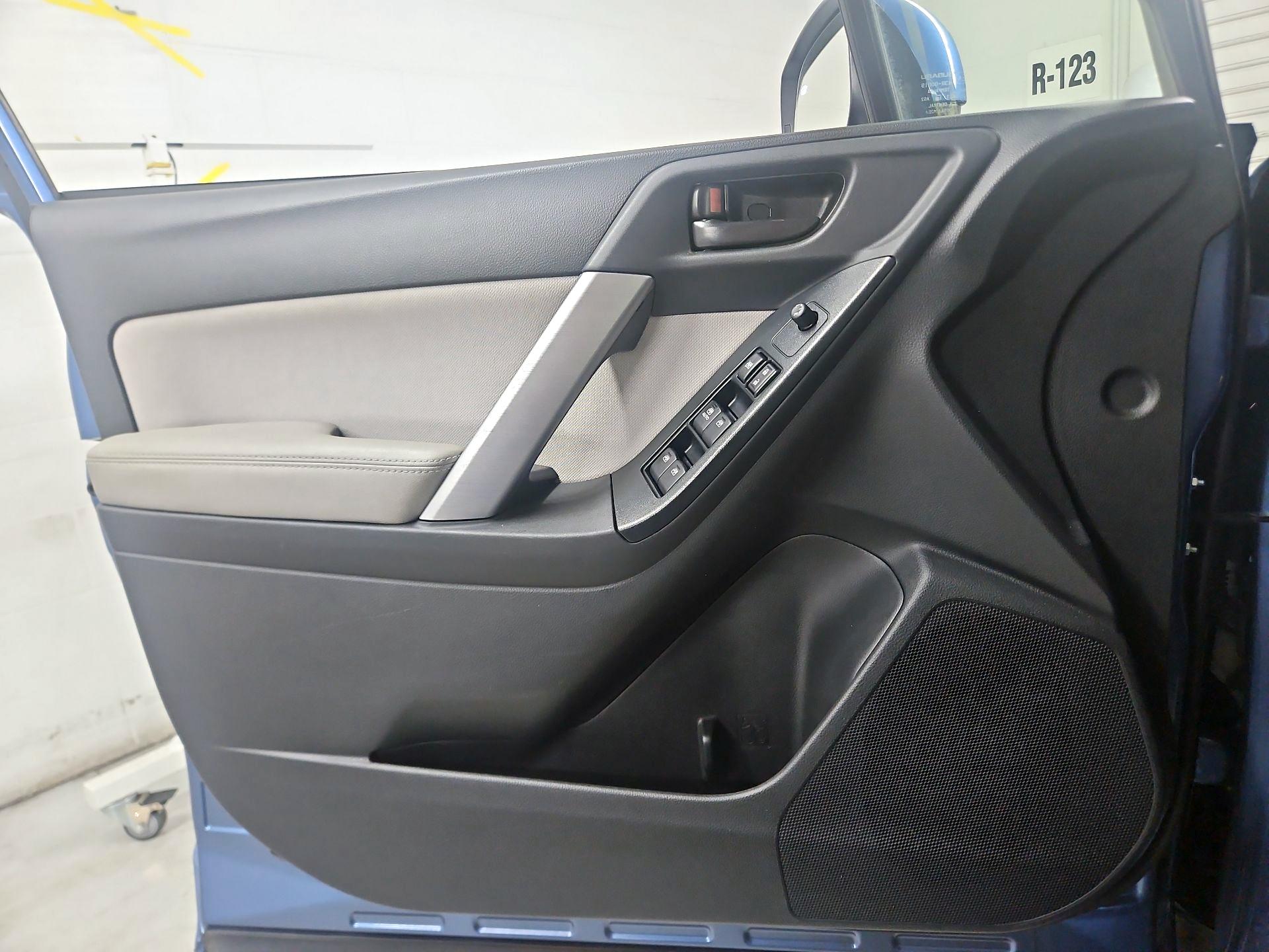 Thumbnail: 2016 Subaru Forester - 12
