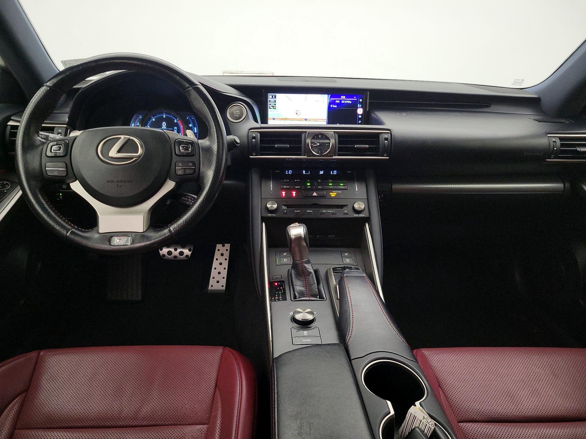 Thumbnail: 2018 Lexus IS - 9