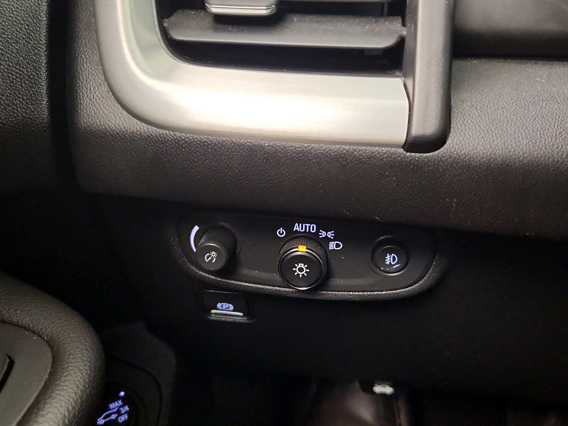 Thumbnail: 2020 GMC Terrain - 13
