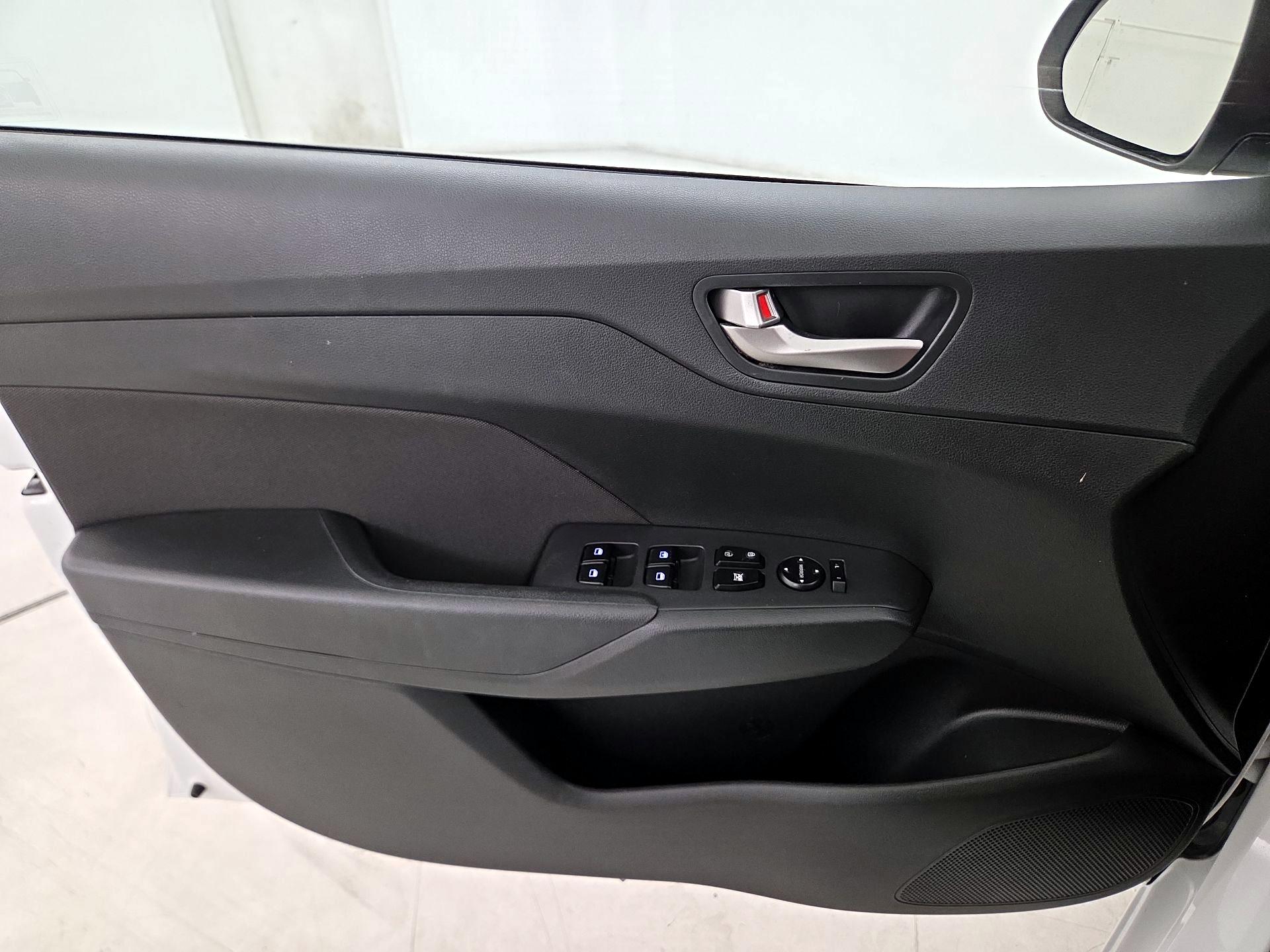 Thumbnail: 2020 Hyundai Accent - 12
