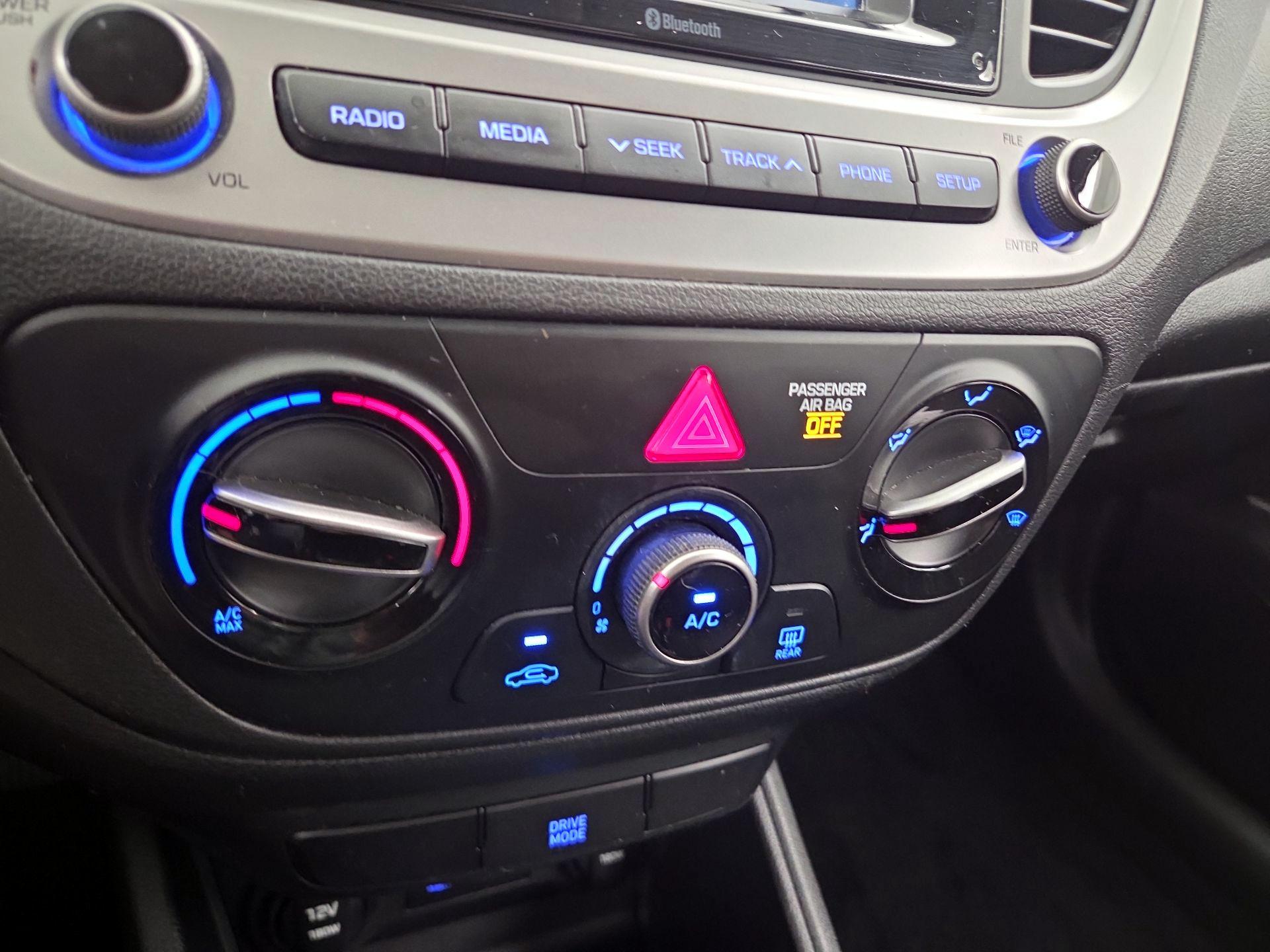 Thumbnail: 2020 Hyundai Accent - 16