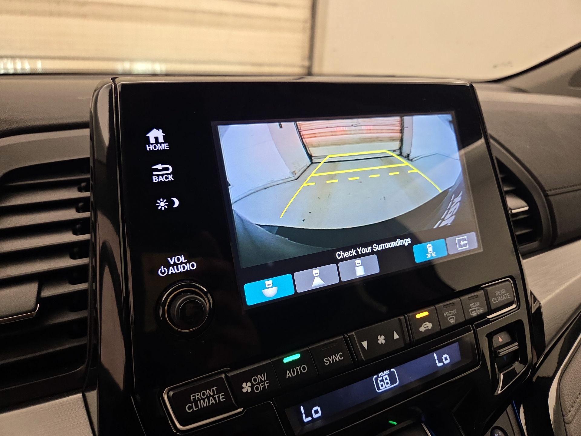 Thumbnail: 2018 Honda Odyssey - 15