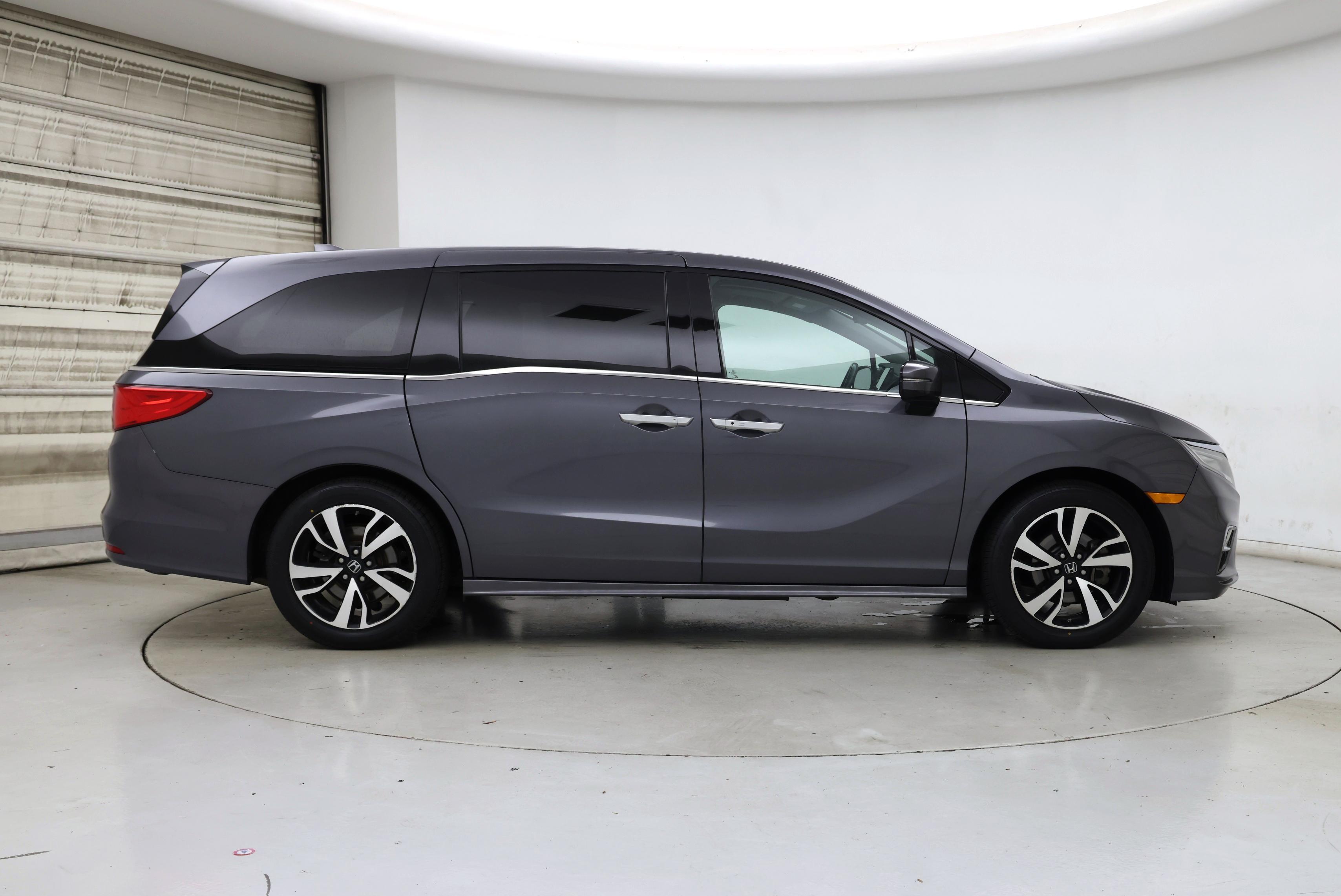 Thumbnail: 2018 Honda Odyssey - 7