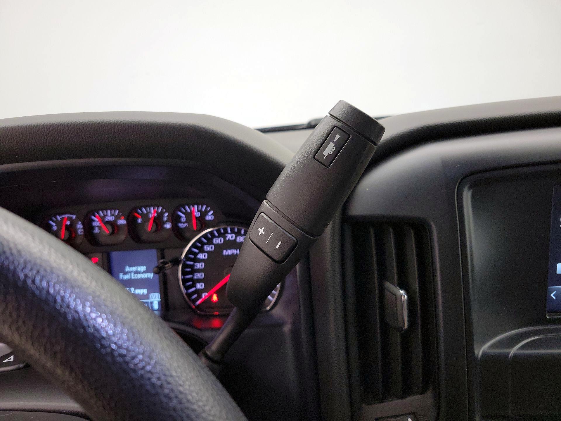Thumbnail: 2018 Chevrolet Silverado 1500 - 17