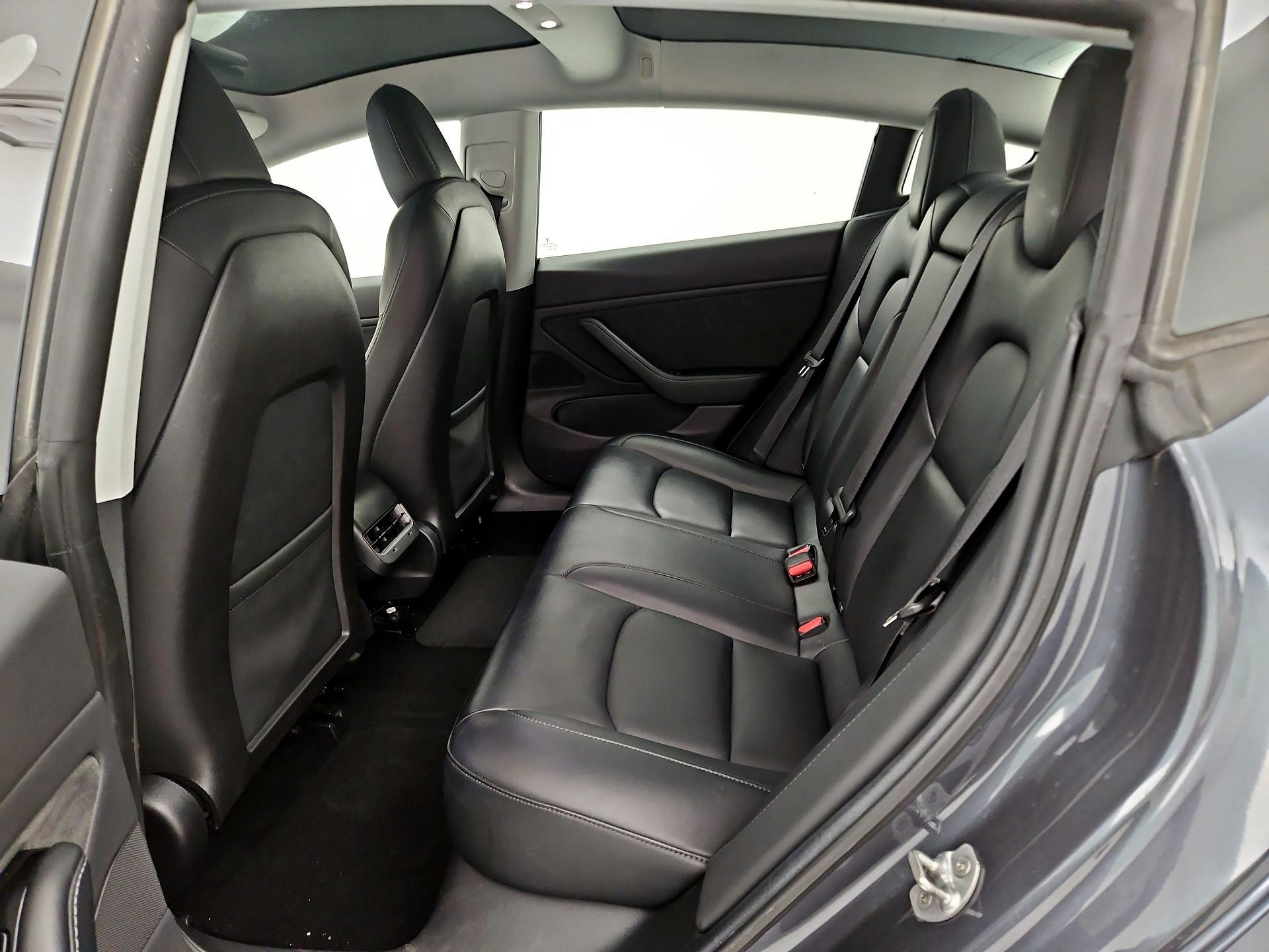 Thumbnail: 2019 Tesla Model 3 - 19