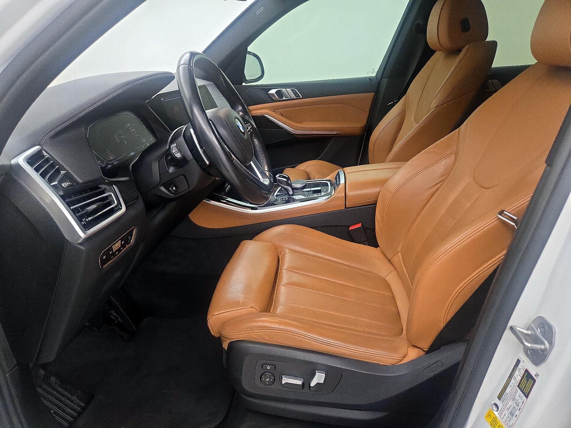 Thumbnail: 2021 BMW X5 - 11