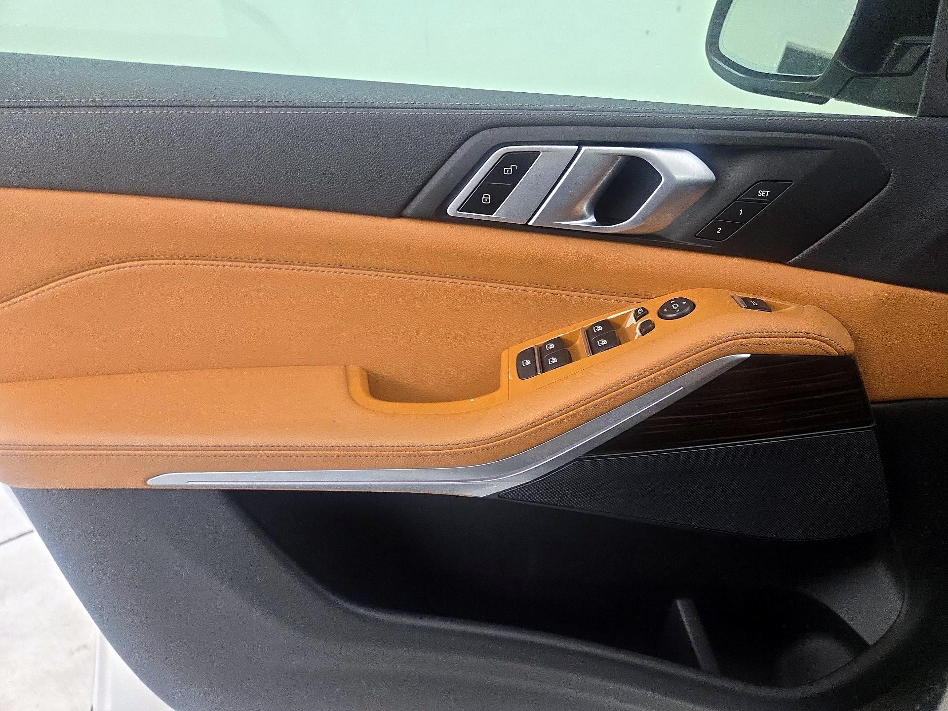 Thumbnail: 2021 BMW X5 - 12
