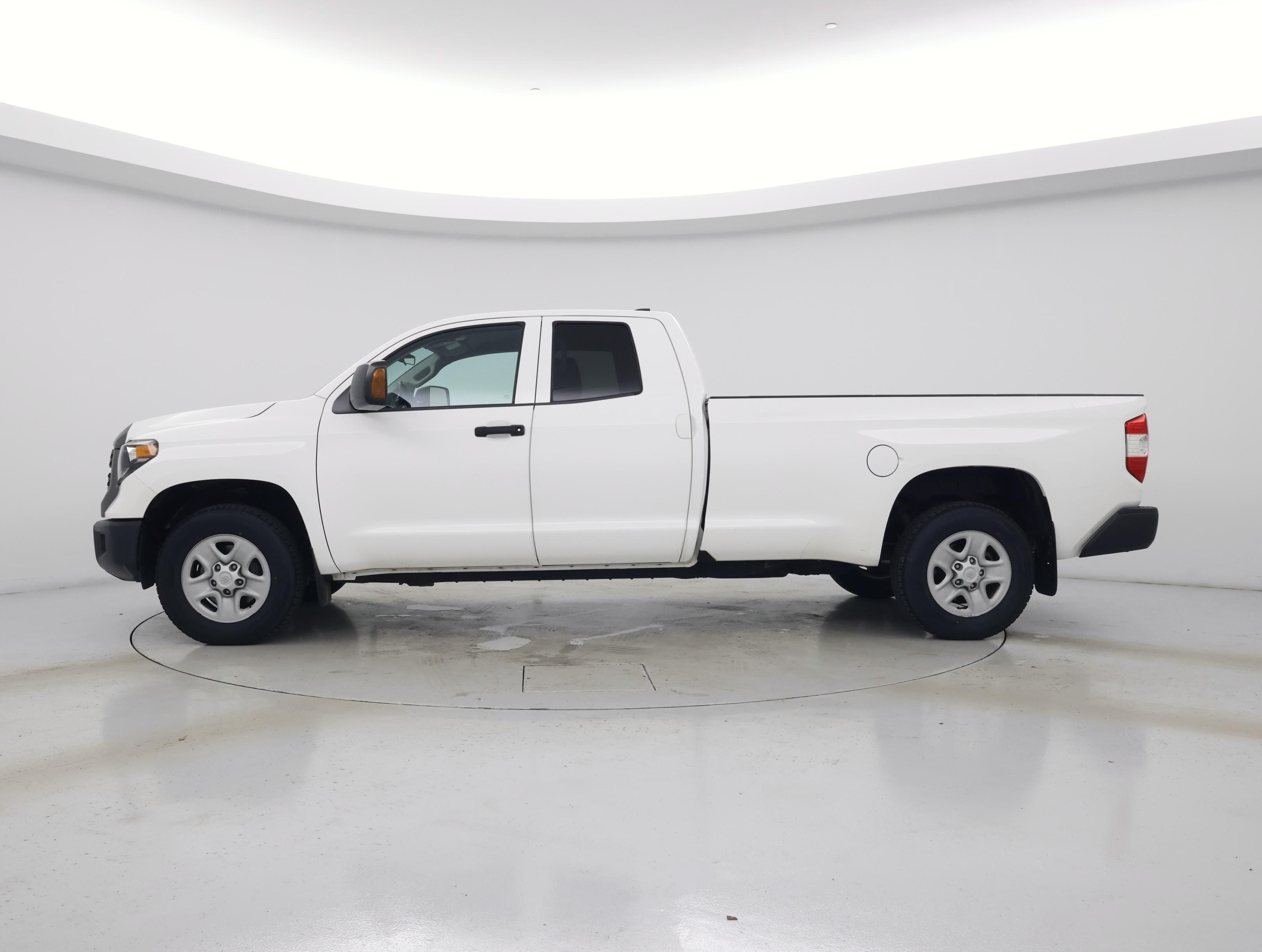 Thumbnail: 2021 Toyota Tundra - 3
