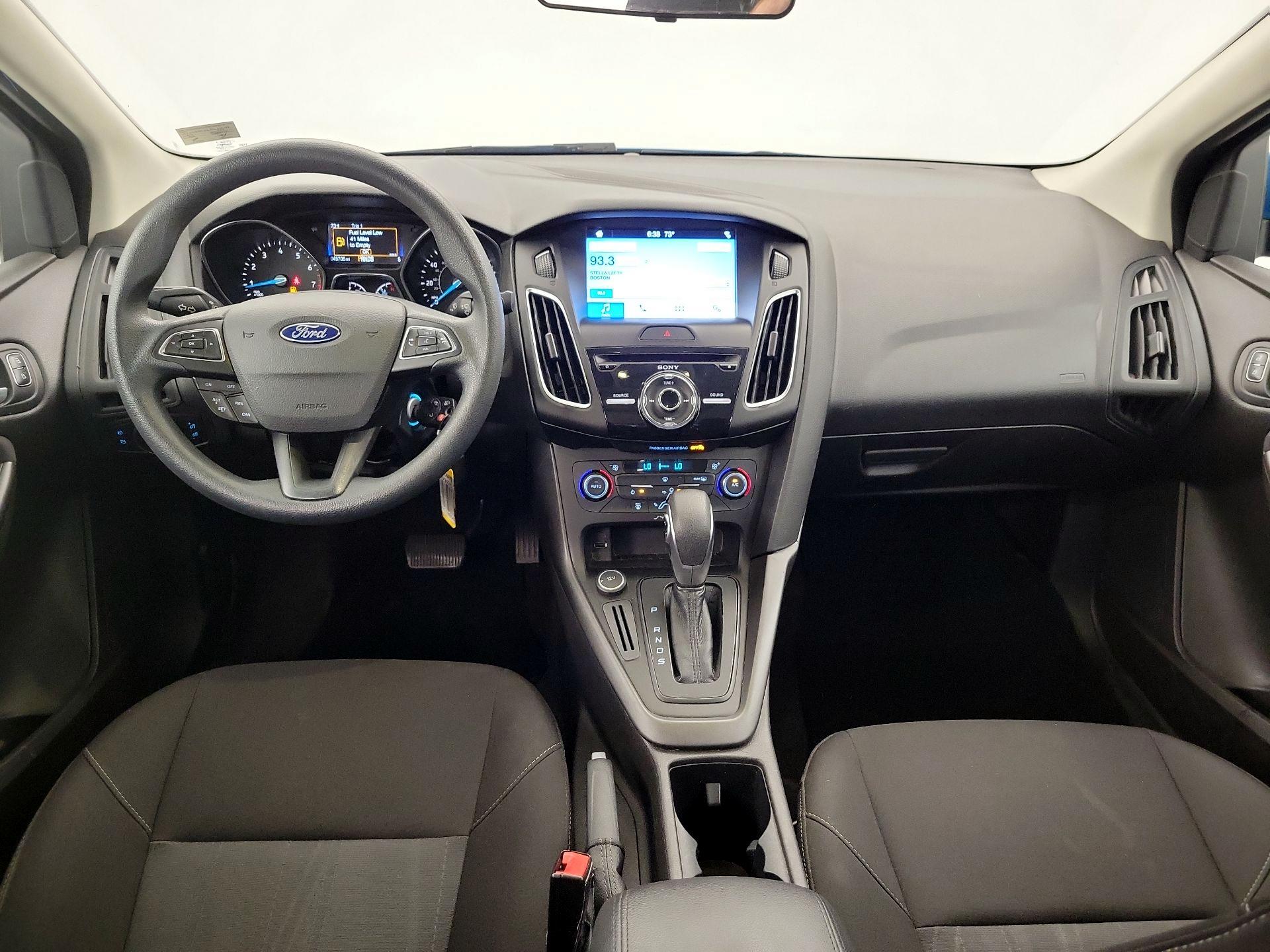 Thumbnail: 2017 Ford Focus - 9