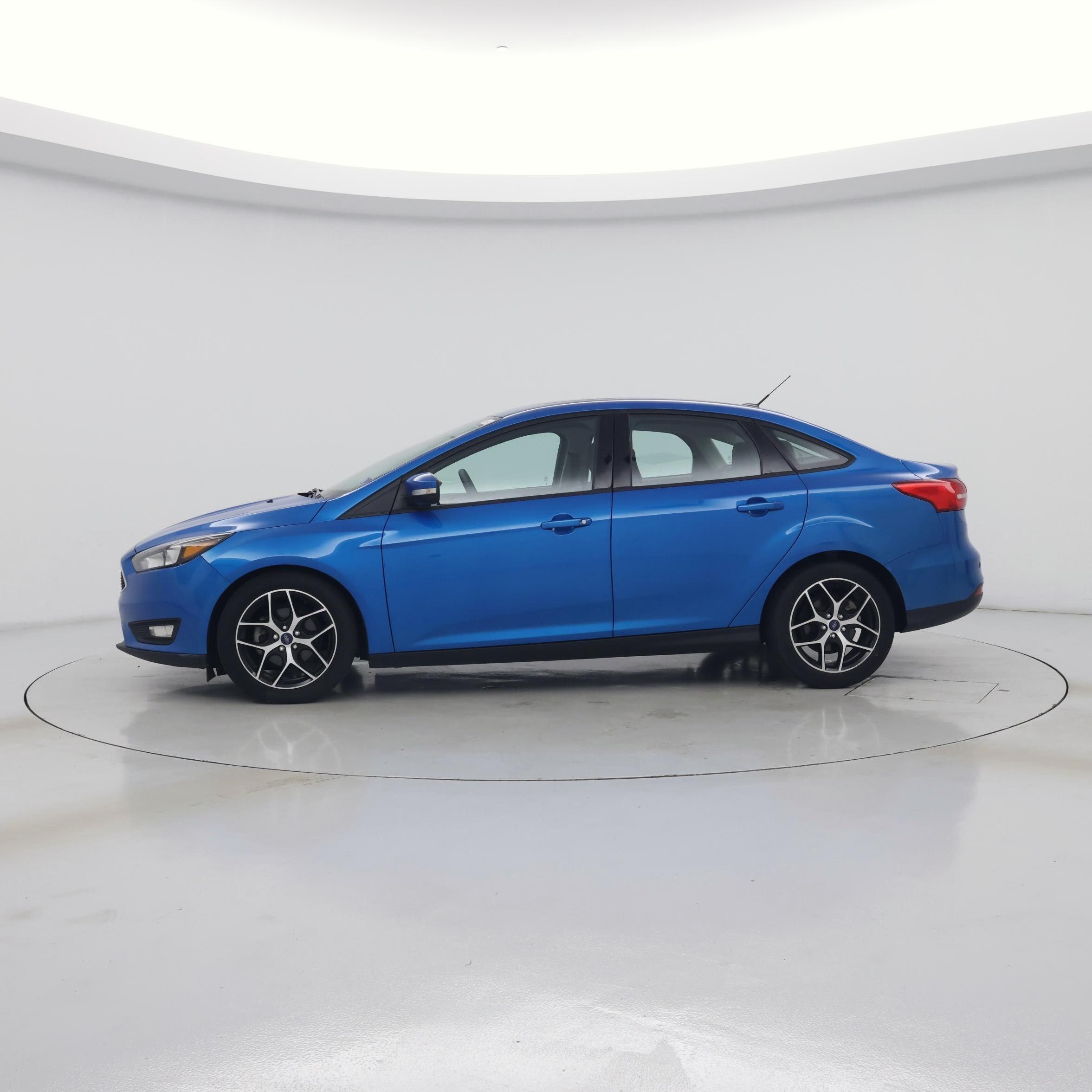 Thumbnail: 2017 Ford Focus - 3