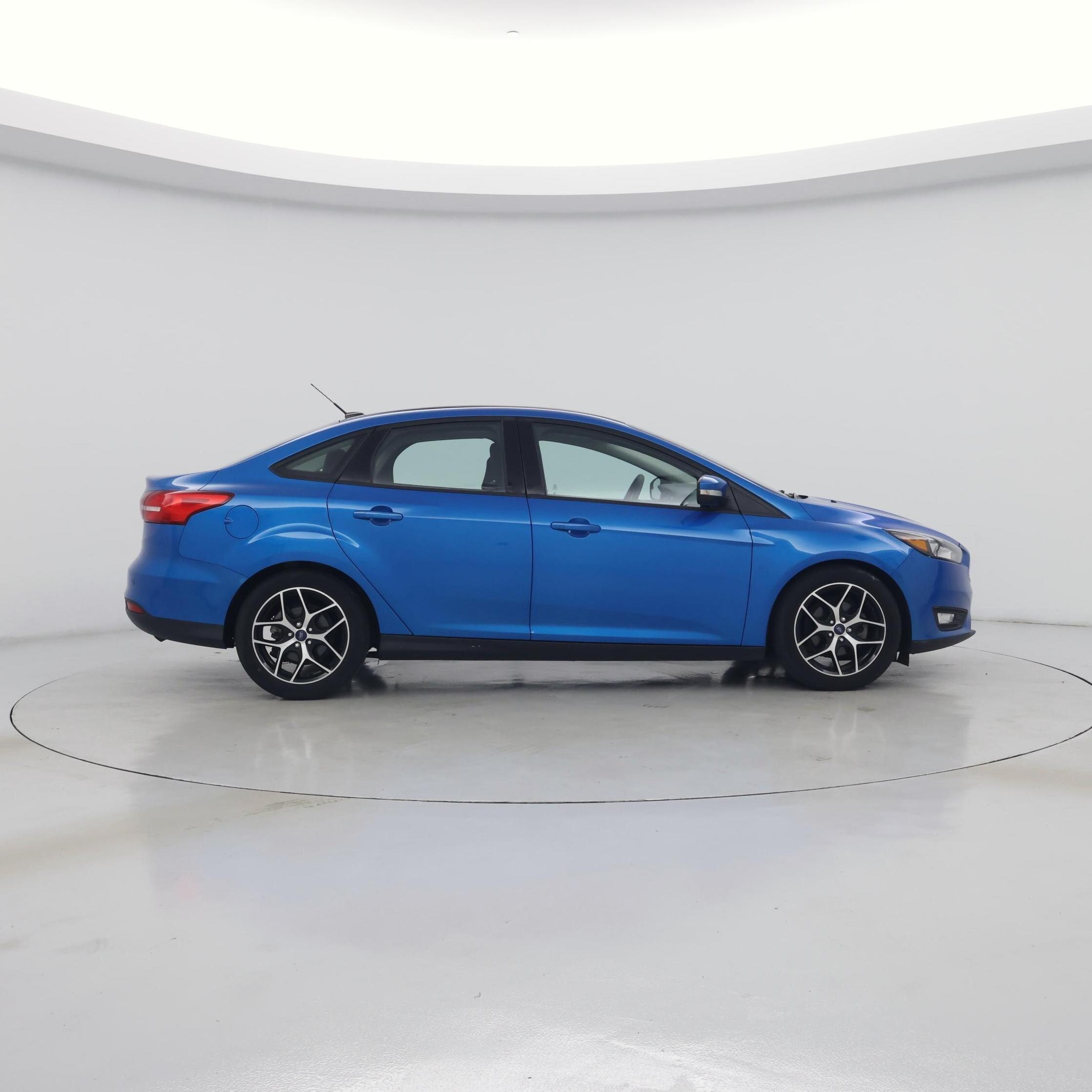 Thumbnail: 2017 Ford Focus - 7