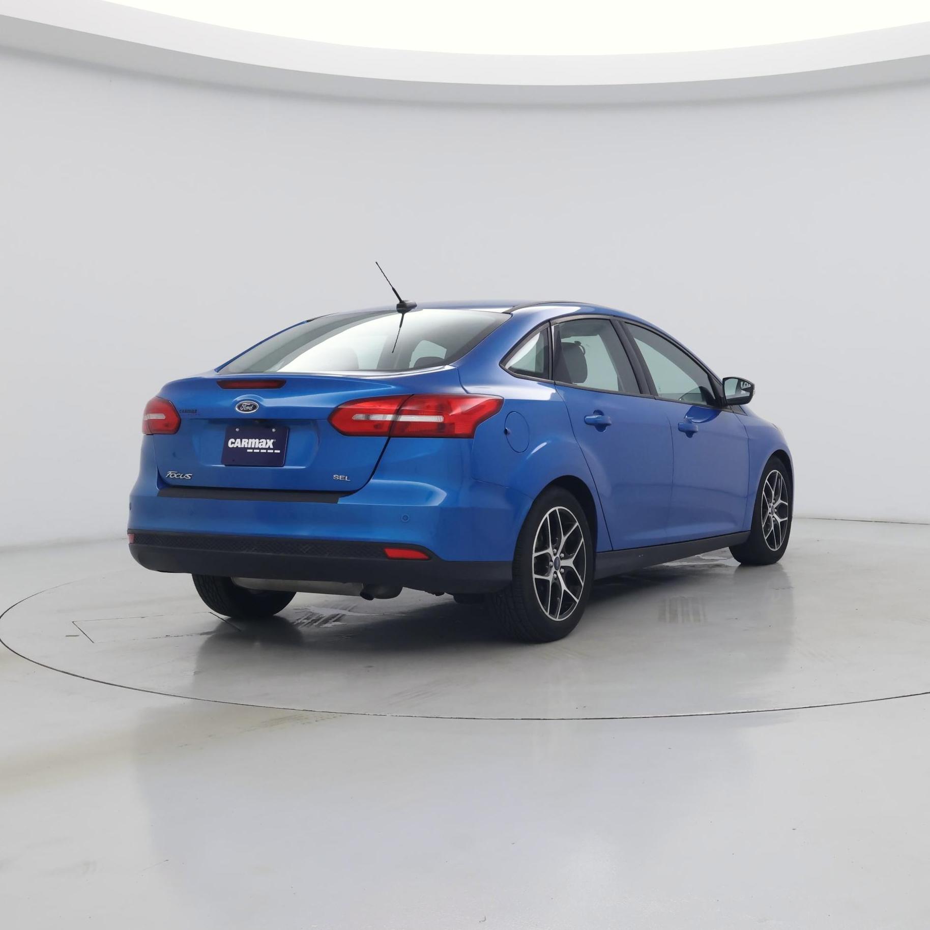 Thumbnail: 2017 Ford Focus - 8