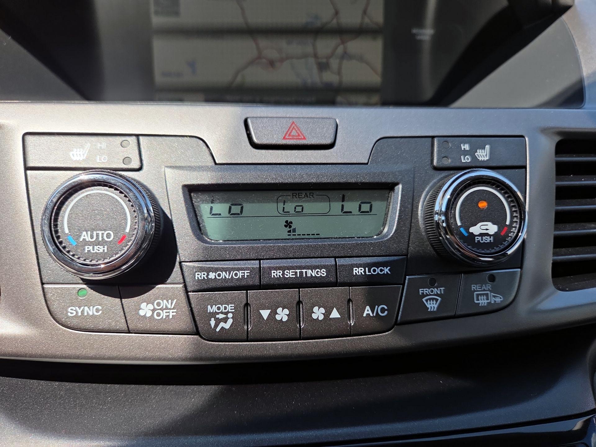 Thumbnail: 2016 Honda Odyssey - 16