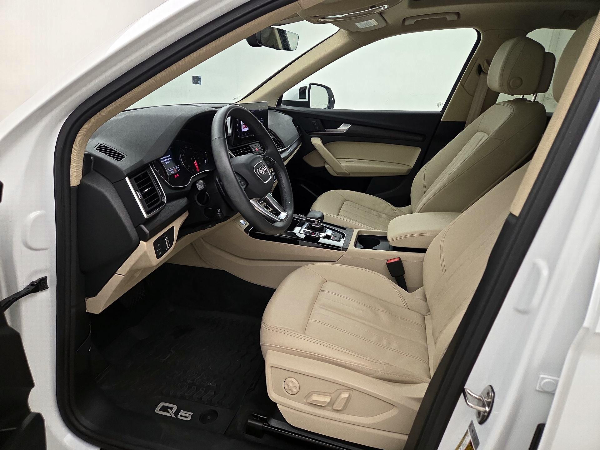 Thumbnail: 2024 Audi Q5 - 11