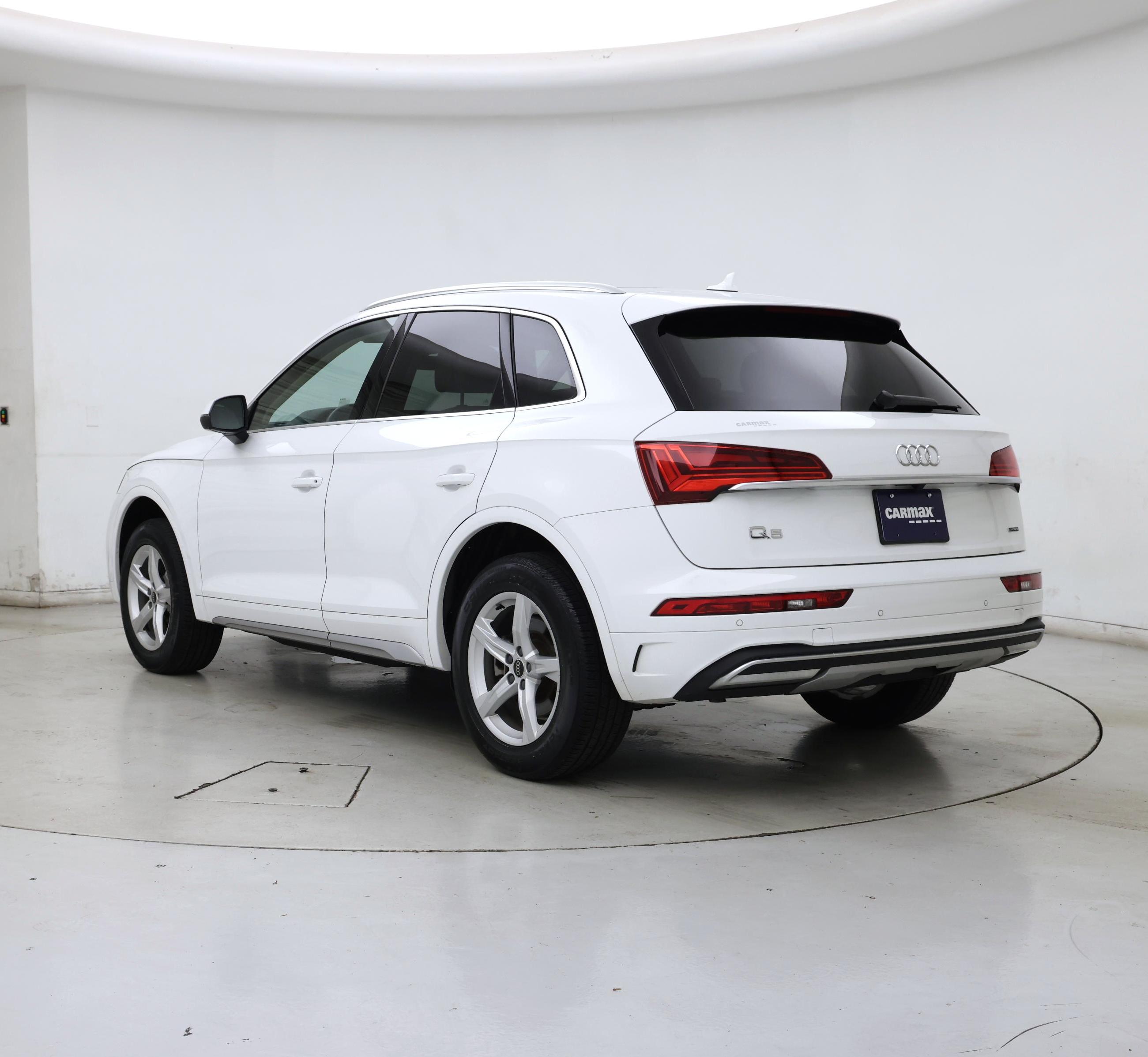 Thumbnail: 2024 Audi Q5 - 2