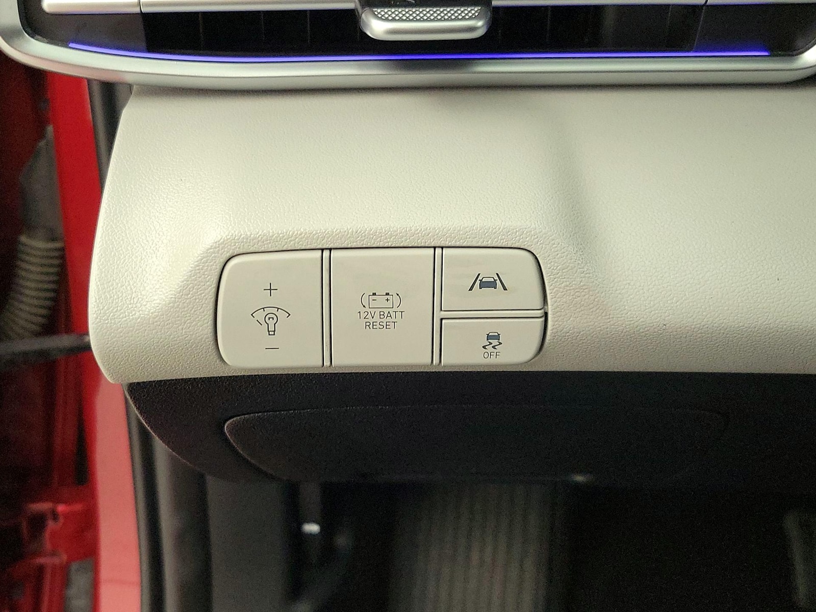 2023 Hyundai Elantra Limited - Photo 14
