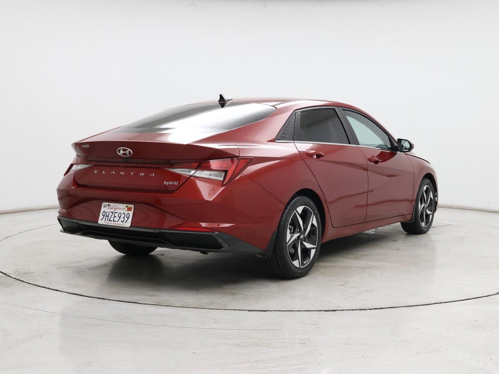 2023 Hyundai Elantra Limited - Photo 9
