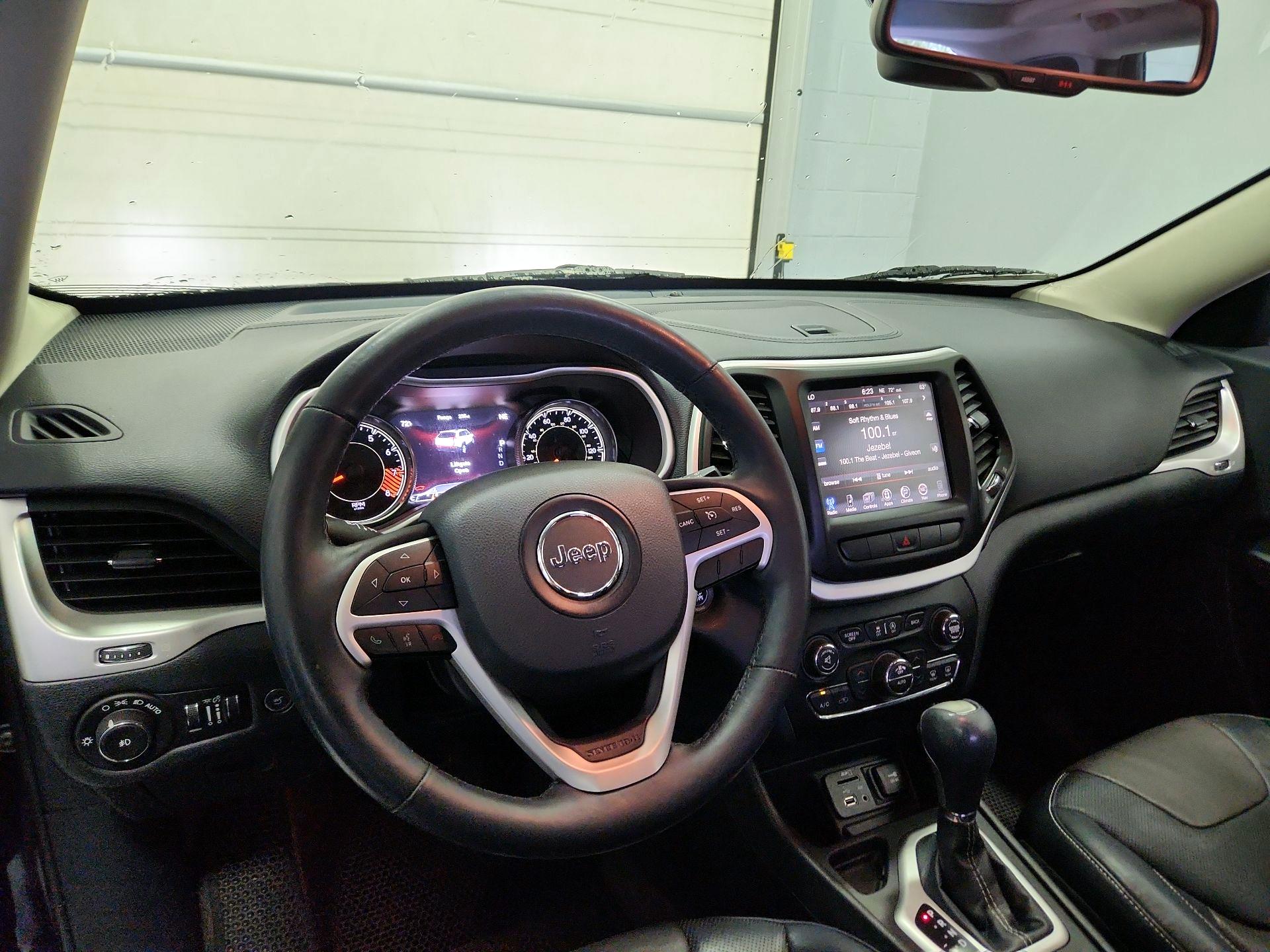 Thumbnail: 2015 Jeep Cherokee - 9