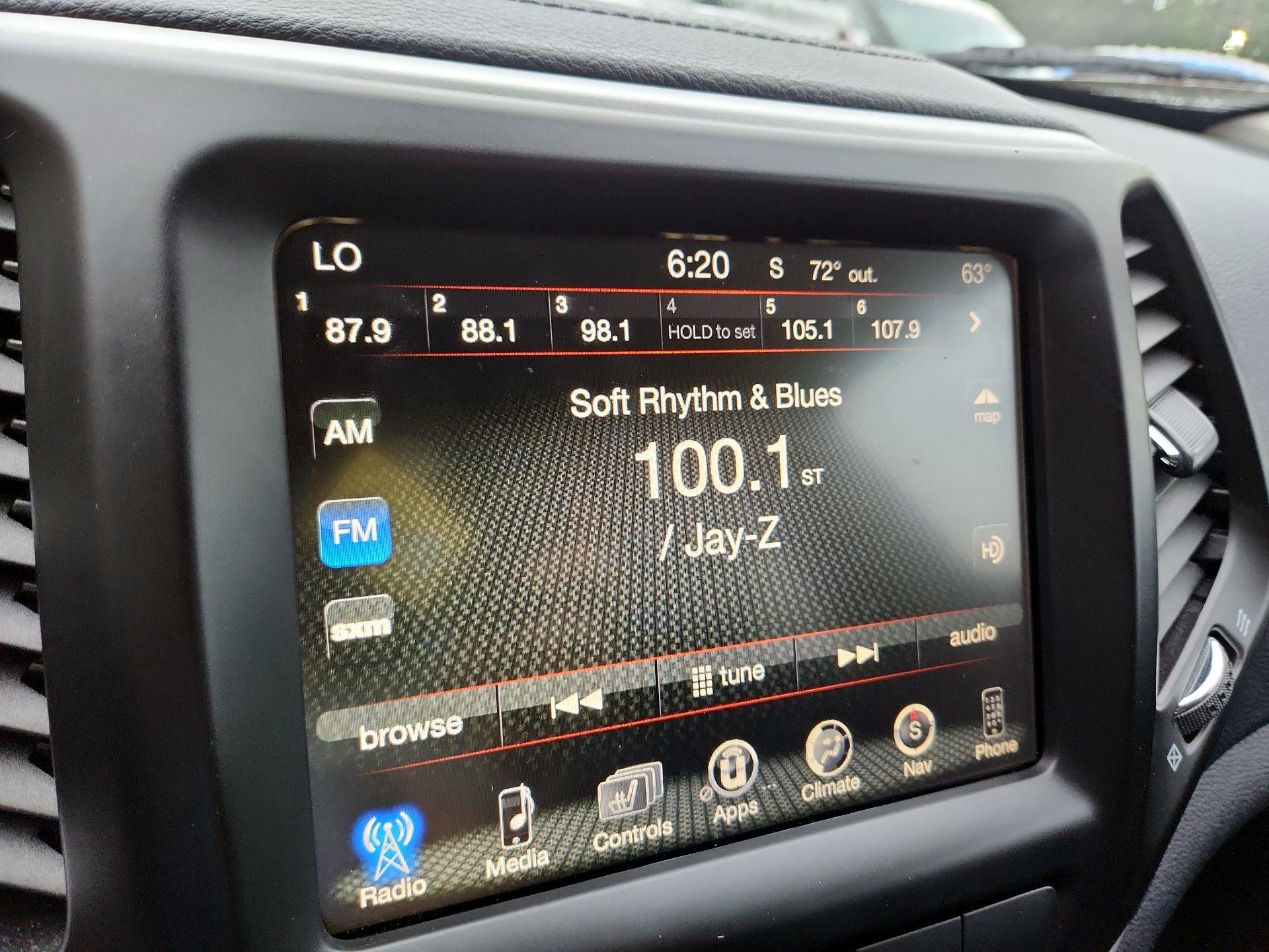 Thumbnail: 2015 Jeep Cherokee - 16