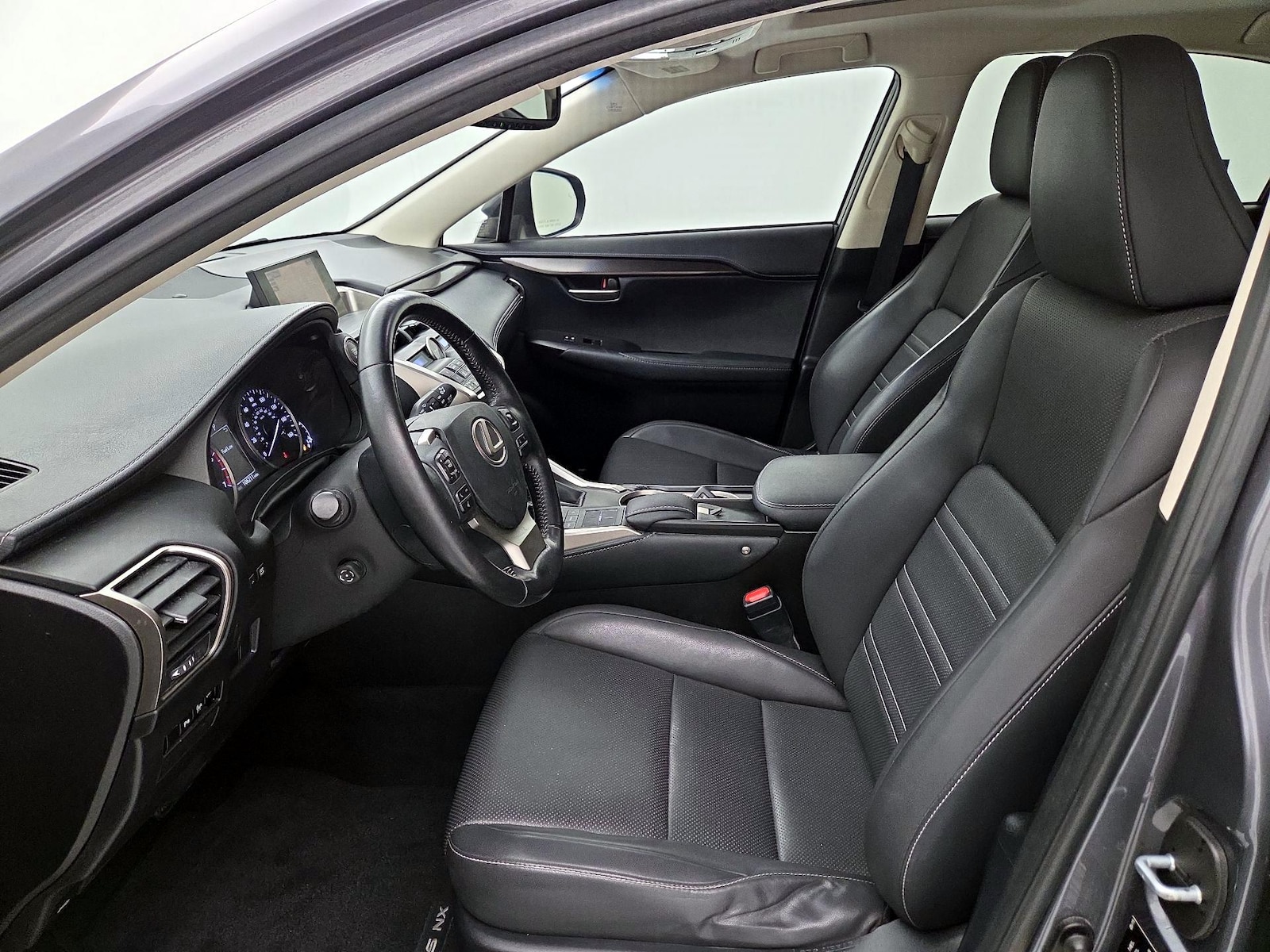 2015 Lexus NX 200t - Photo 12