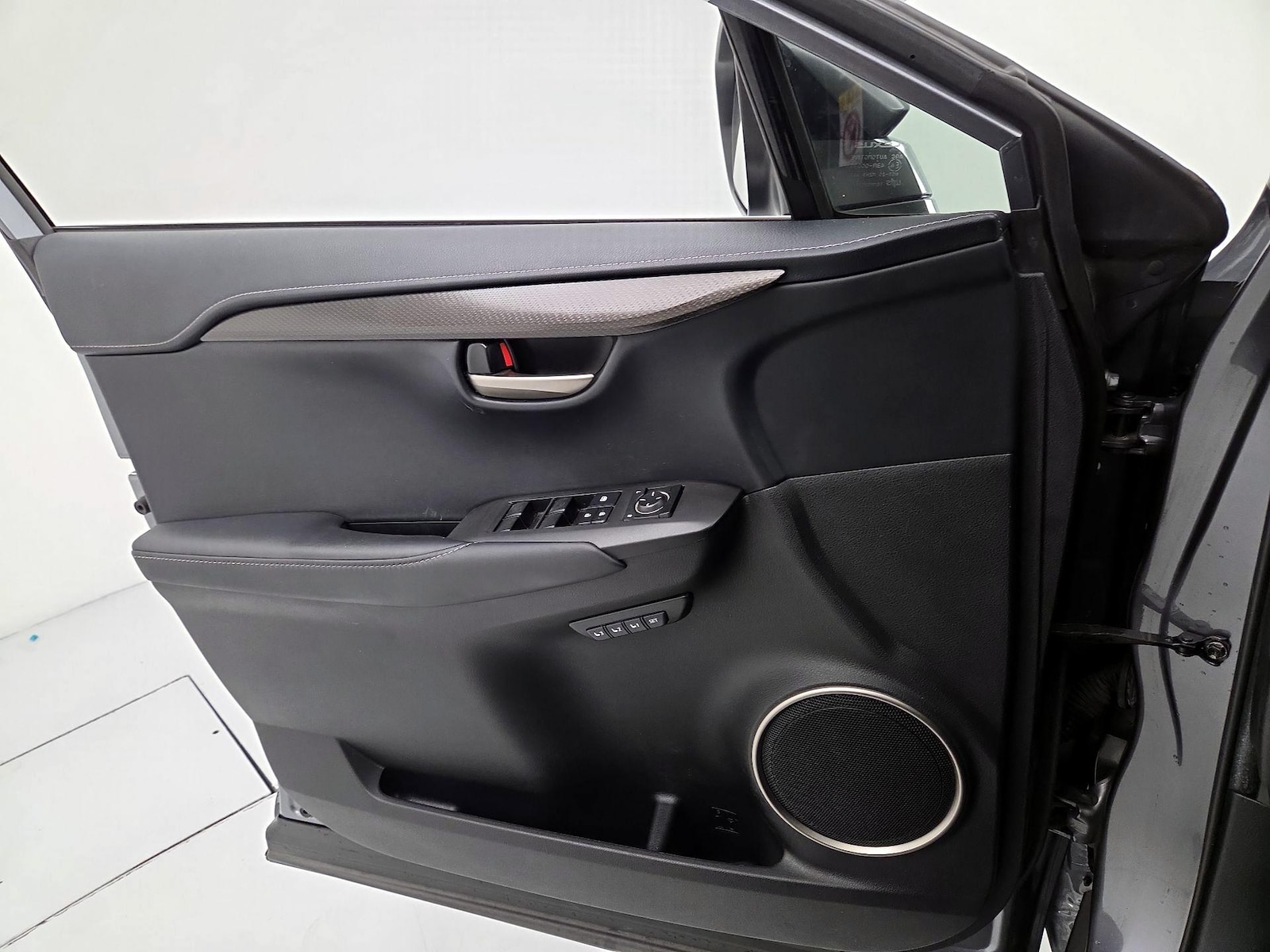 2015 Lexus NX 200t - Photo 13