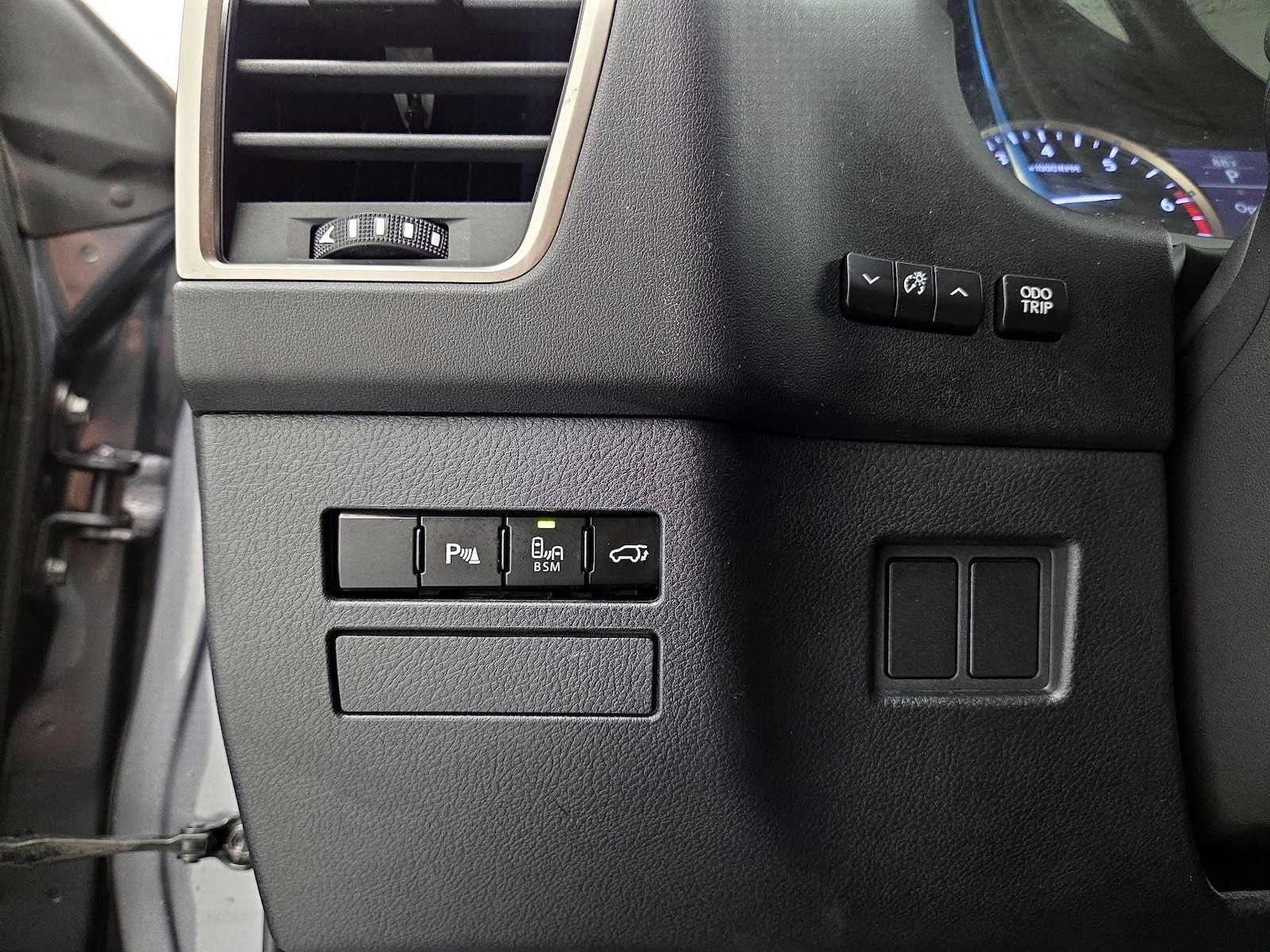 2015 Lexus NX 200t - Photo 14