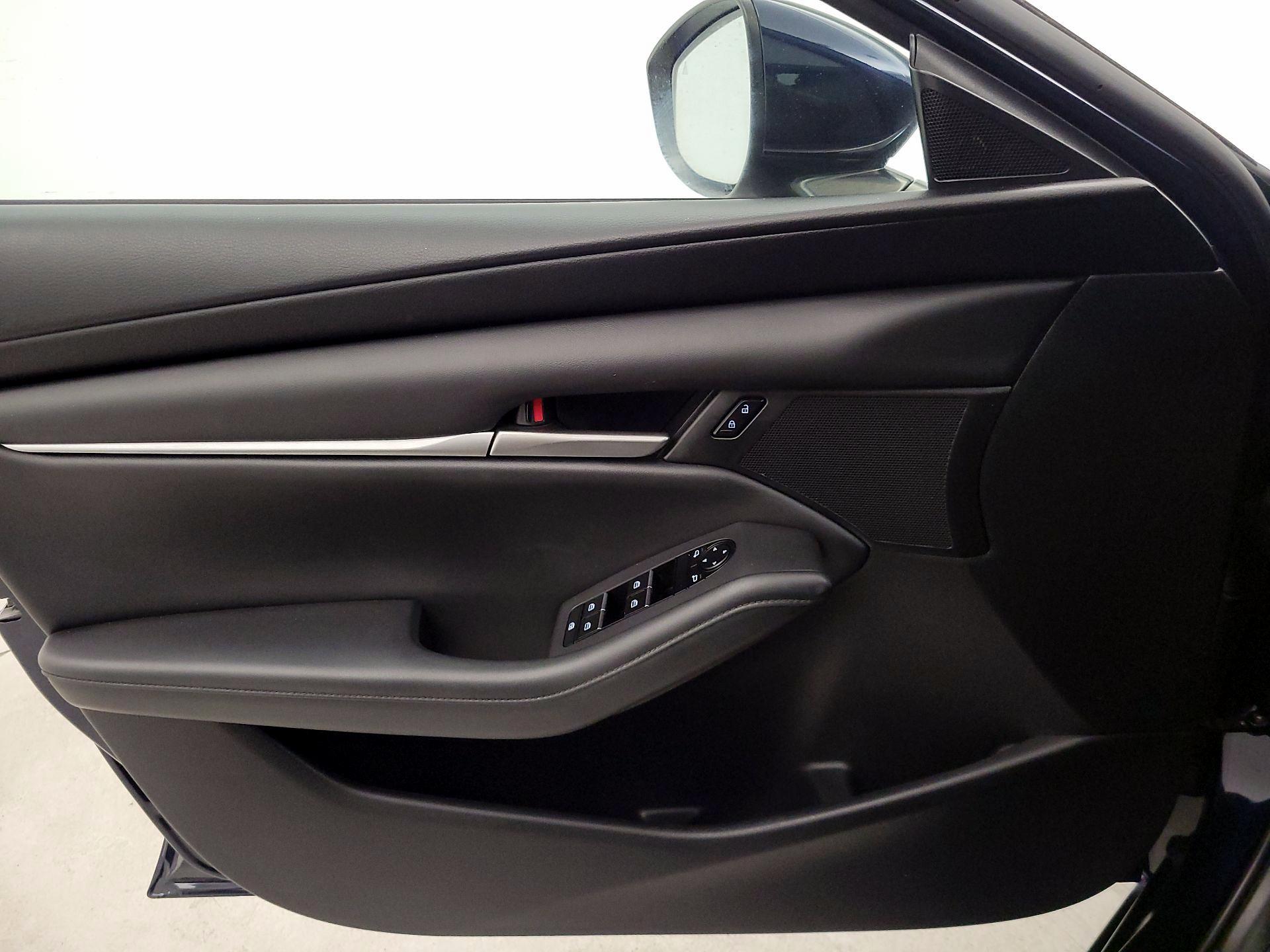 Thumbnail: 2020 Mazda Mazda3 - 12