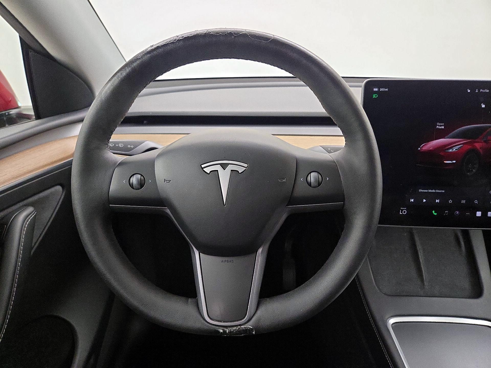 Thumbnail: 2023 Tesla Model Y - 10