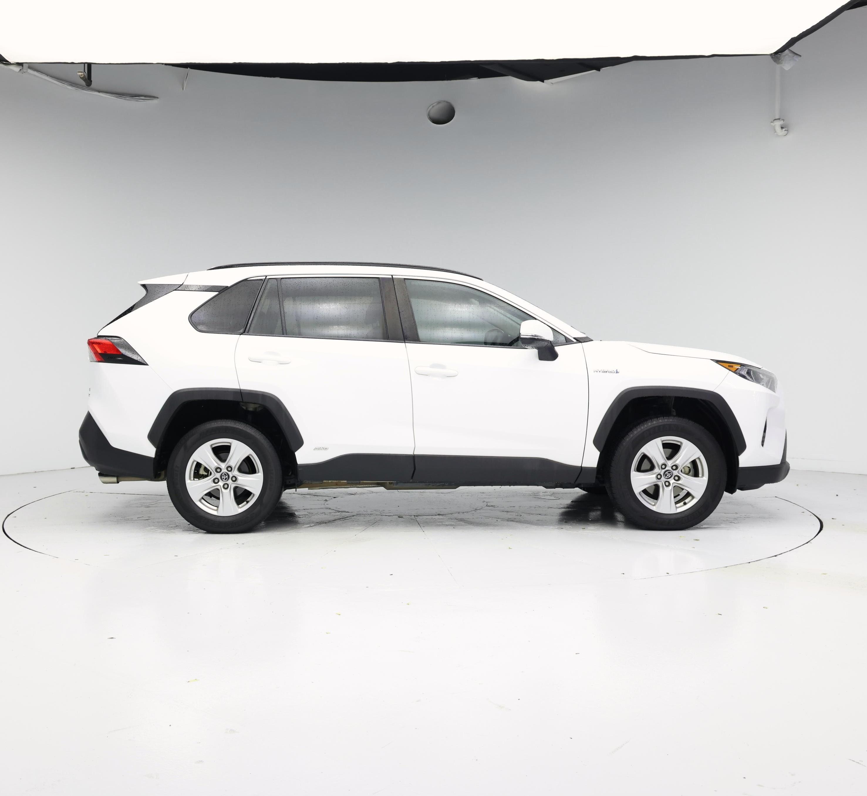 Thumbnail: 2021 Toyota RAV4 - 7