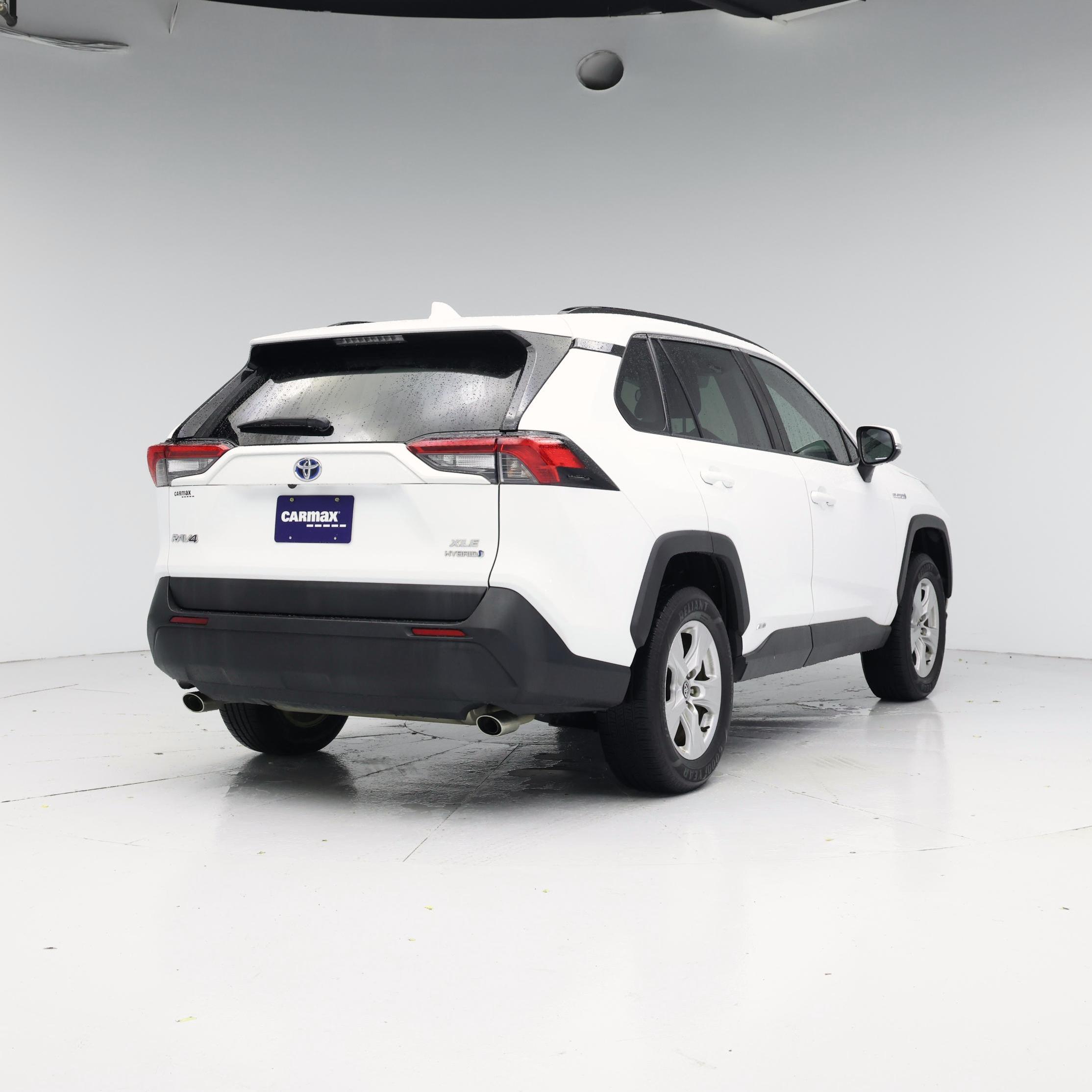 Thumbnail: 2021 Toyota RAV4 - 8