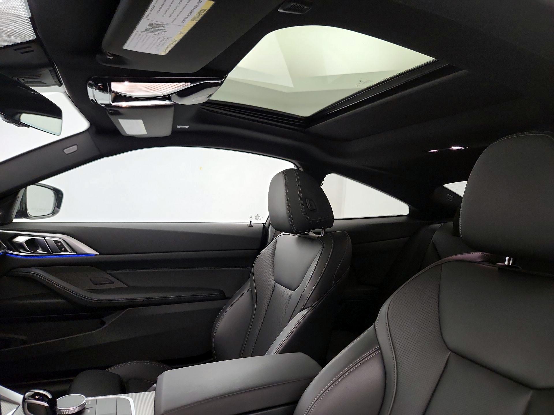 Thumbnail: 2023 BMW 4 Series - 18