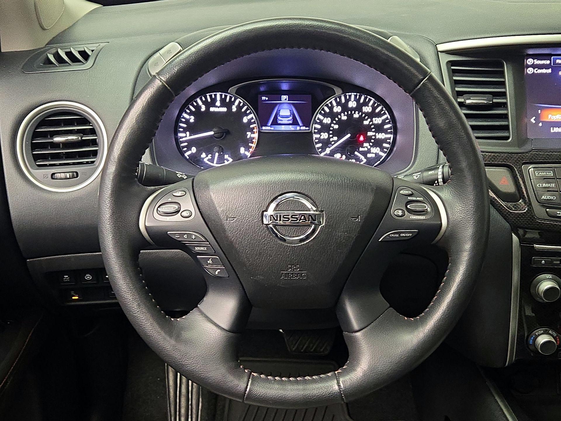 Thumbnail: 2020 Nissan Pathfinder - 10