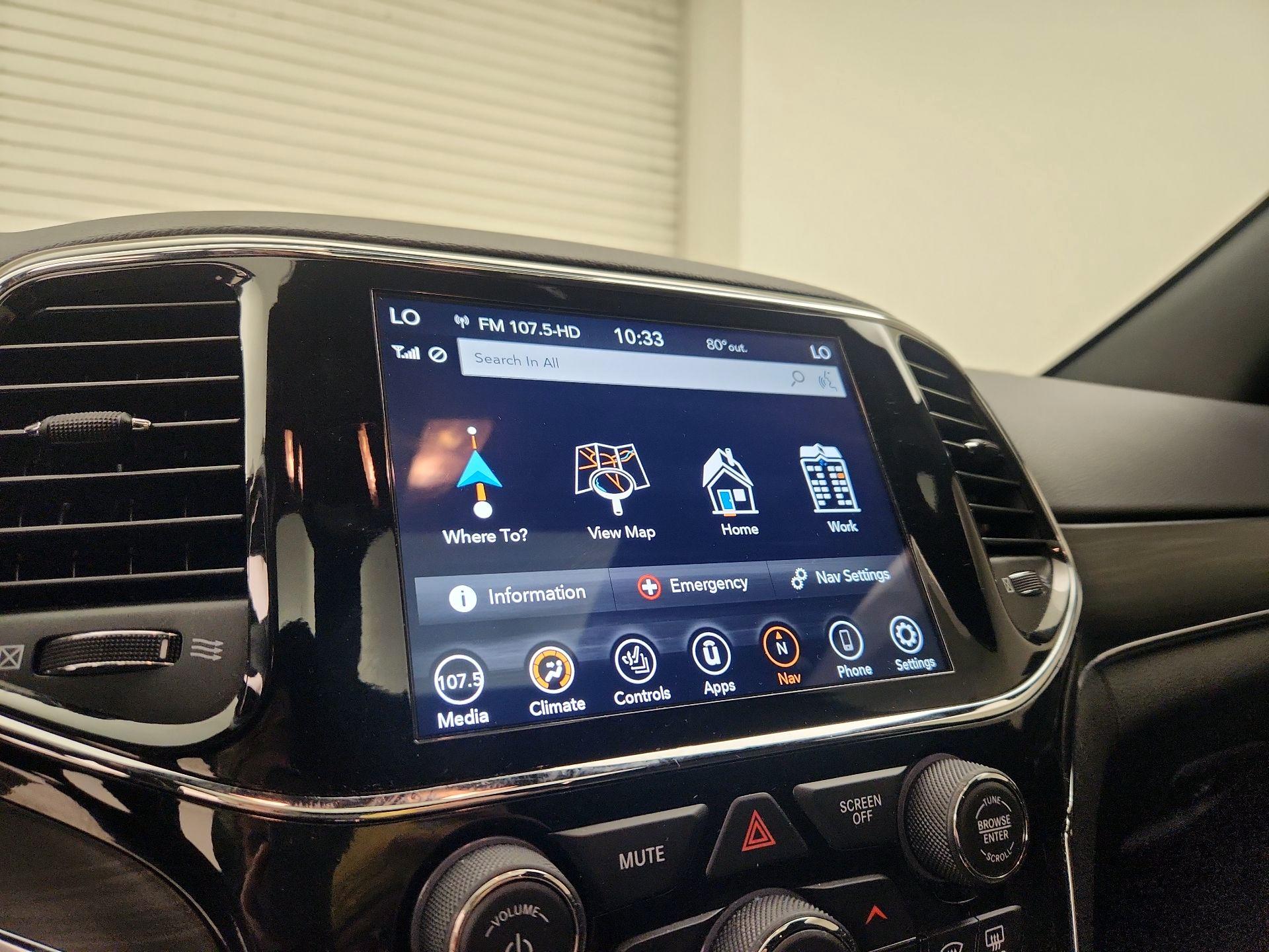 Thumbnail: 2021 Jeep Grand Cherokee - 14