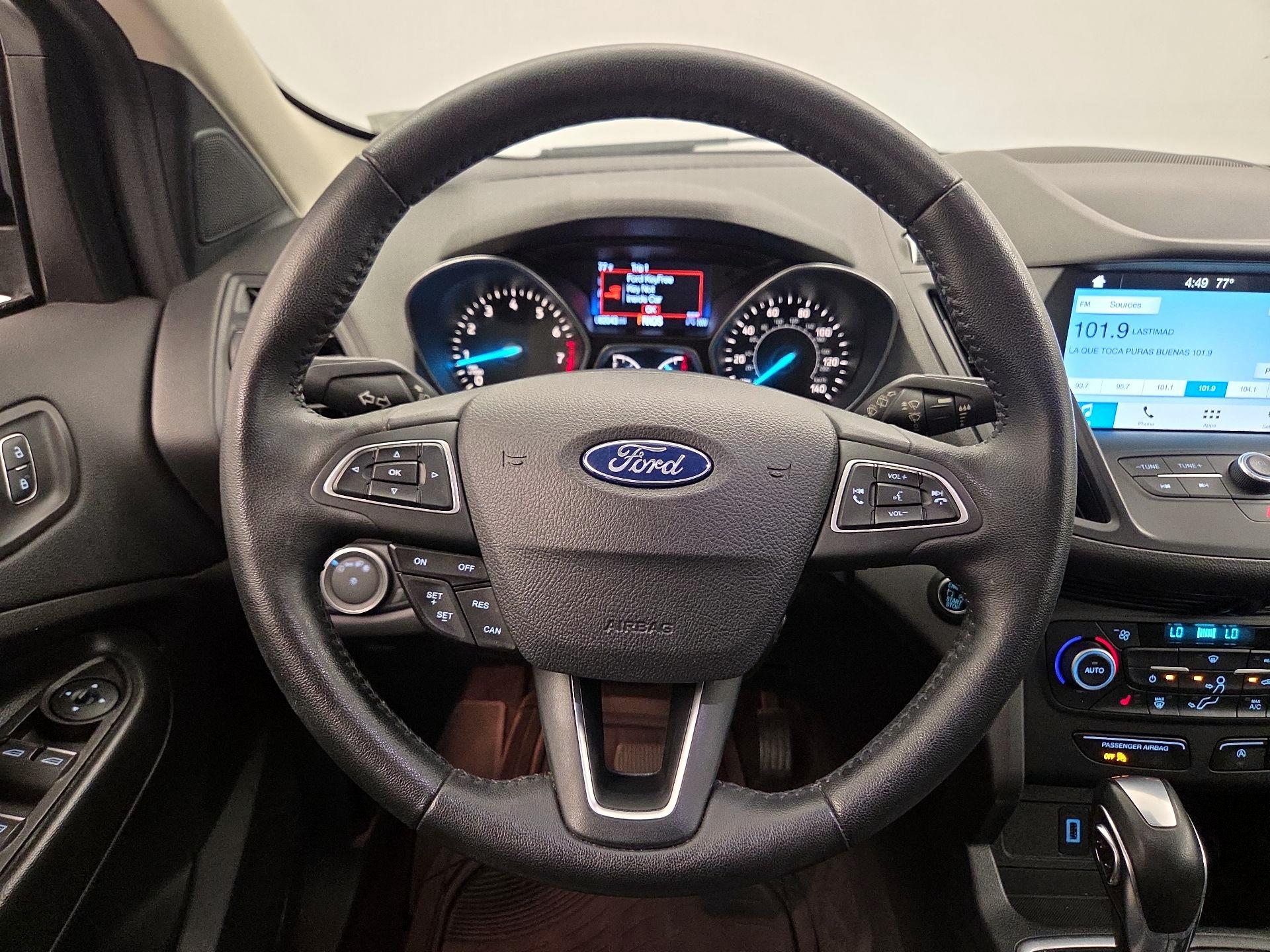 Thumbnail: 2019 Ford Escape - 10