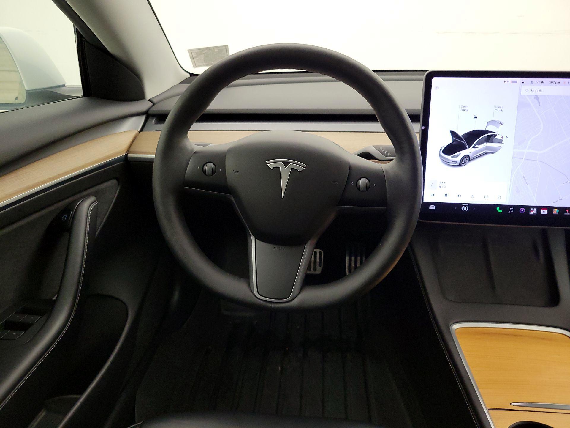 Thumbnail: 2021 Tesla Model 3 - 10
