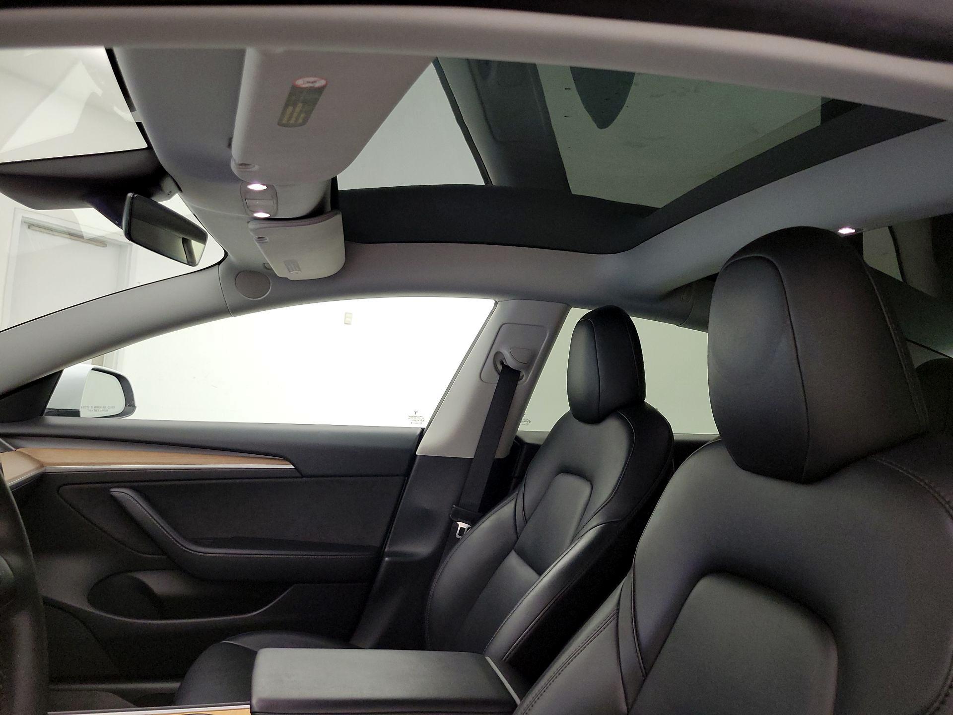 Thumbnail: 2021 Tesla Model 3 - 18