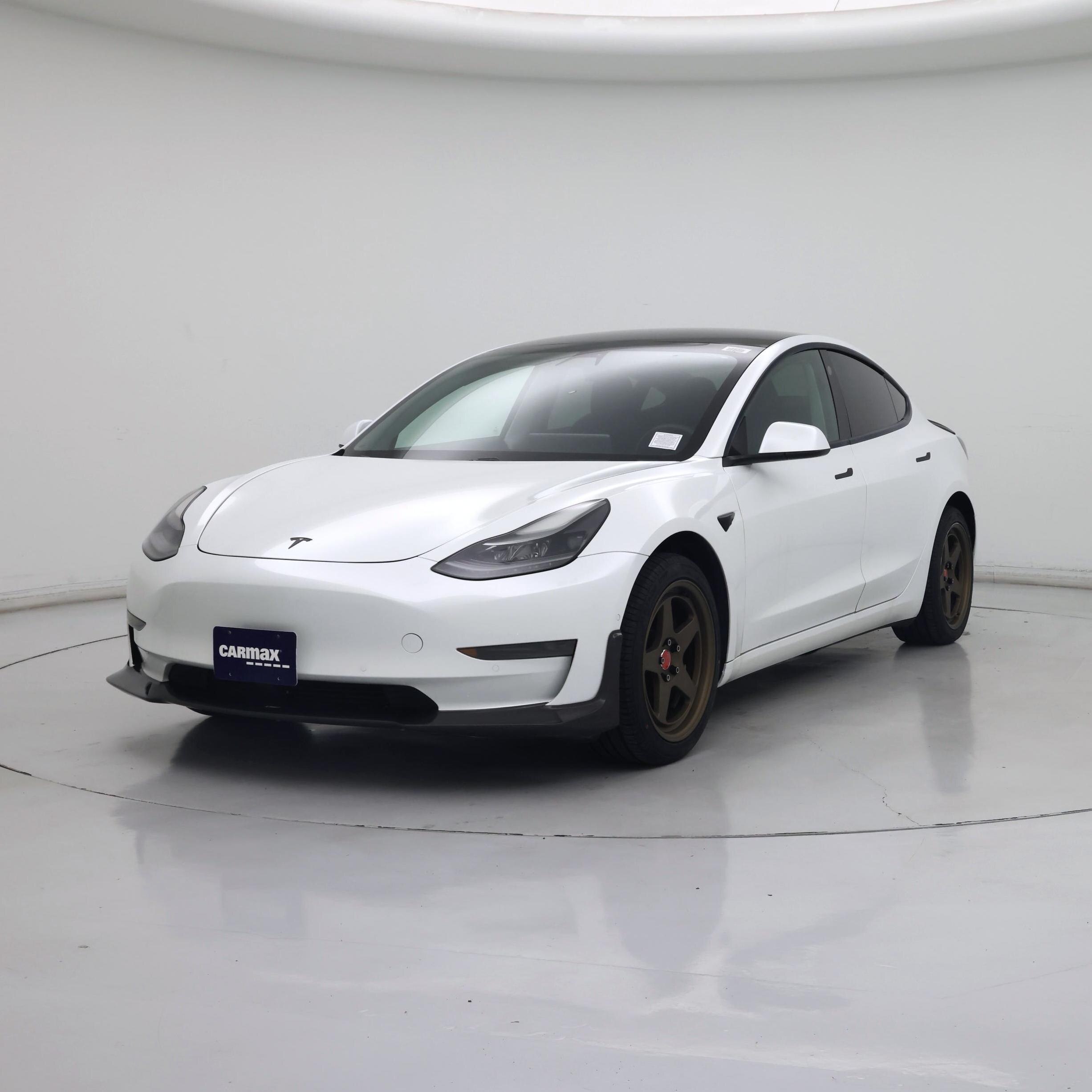 Thumbnail: 2021 Tesla Model 3 - 4