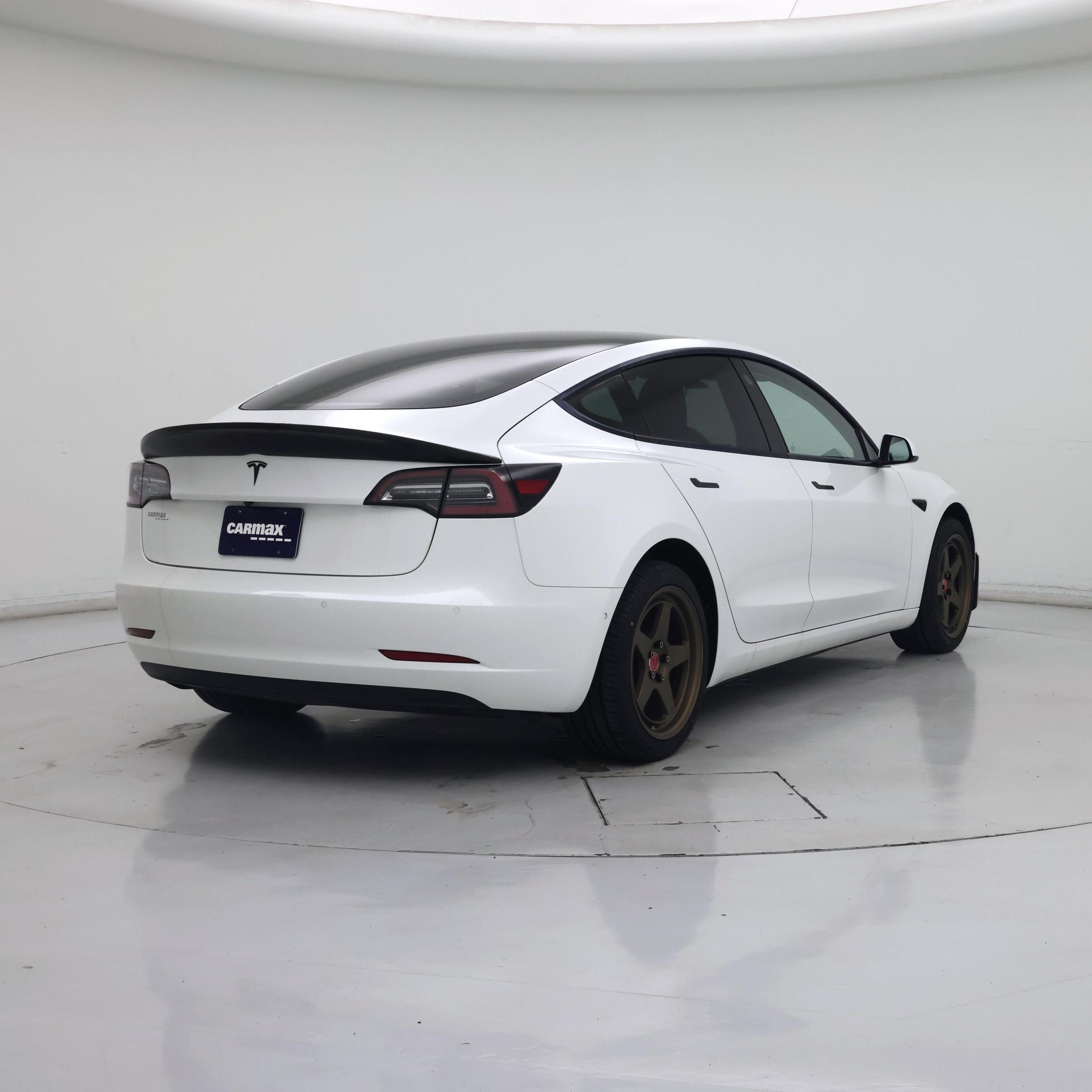 Thumbnail: 2021 Tesla Model 3 - 8