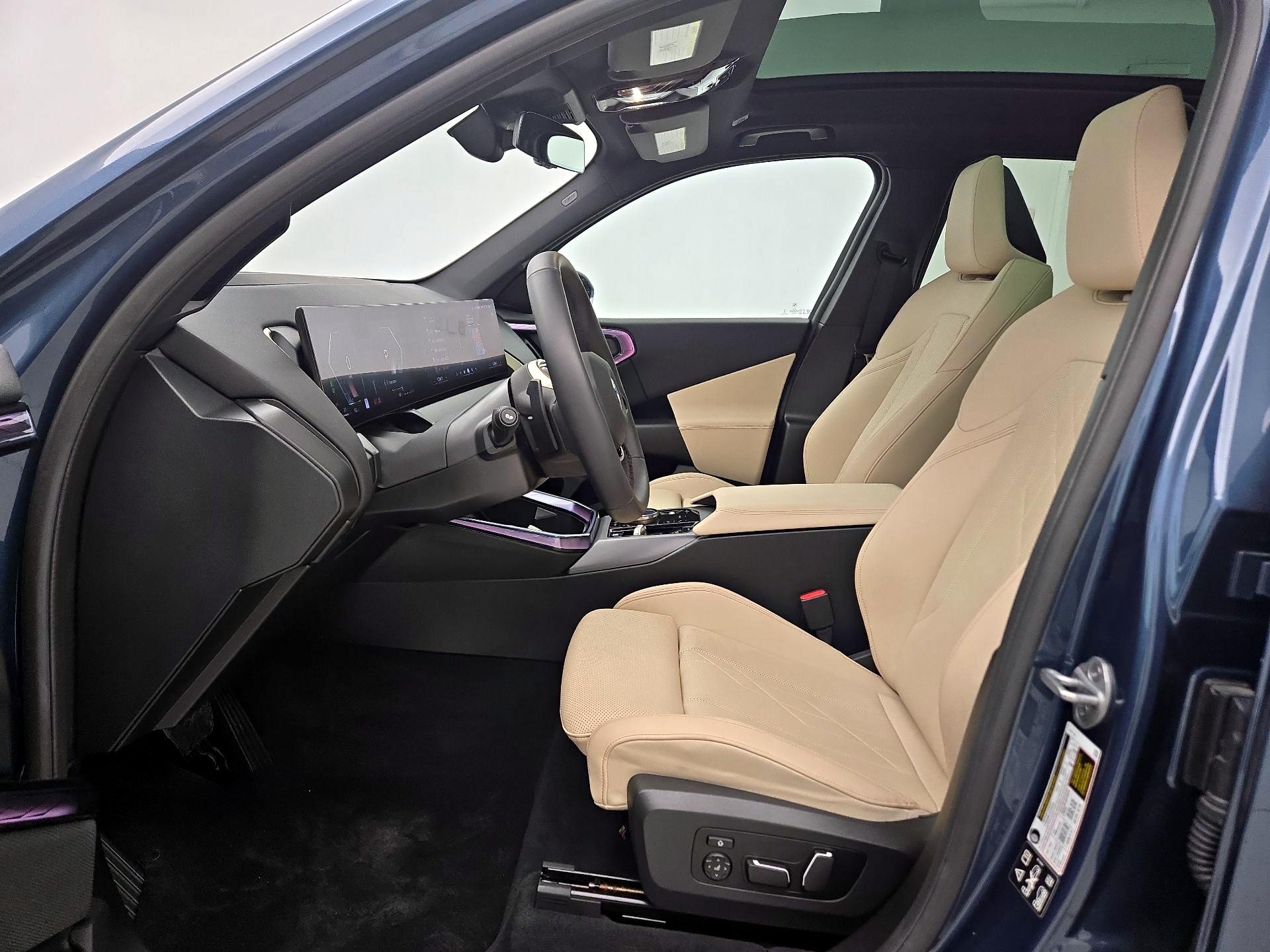Thumbnail: 2025 BMW X3 - 11