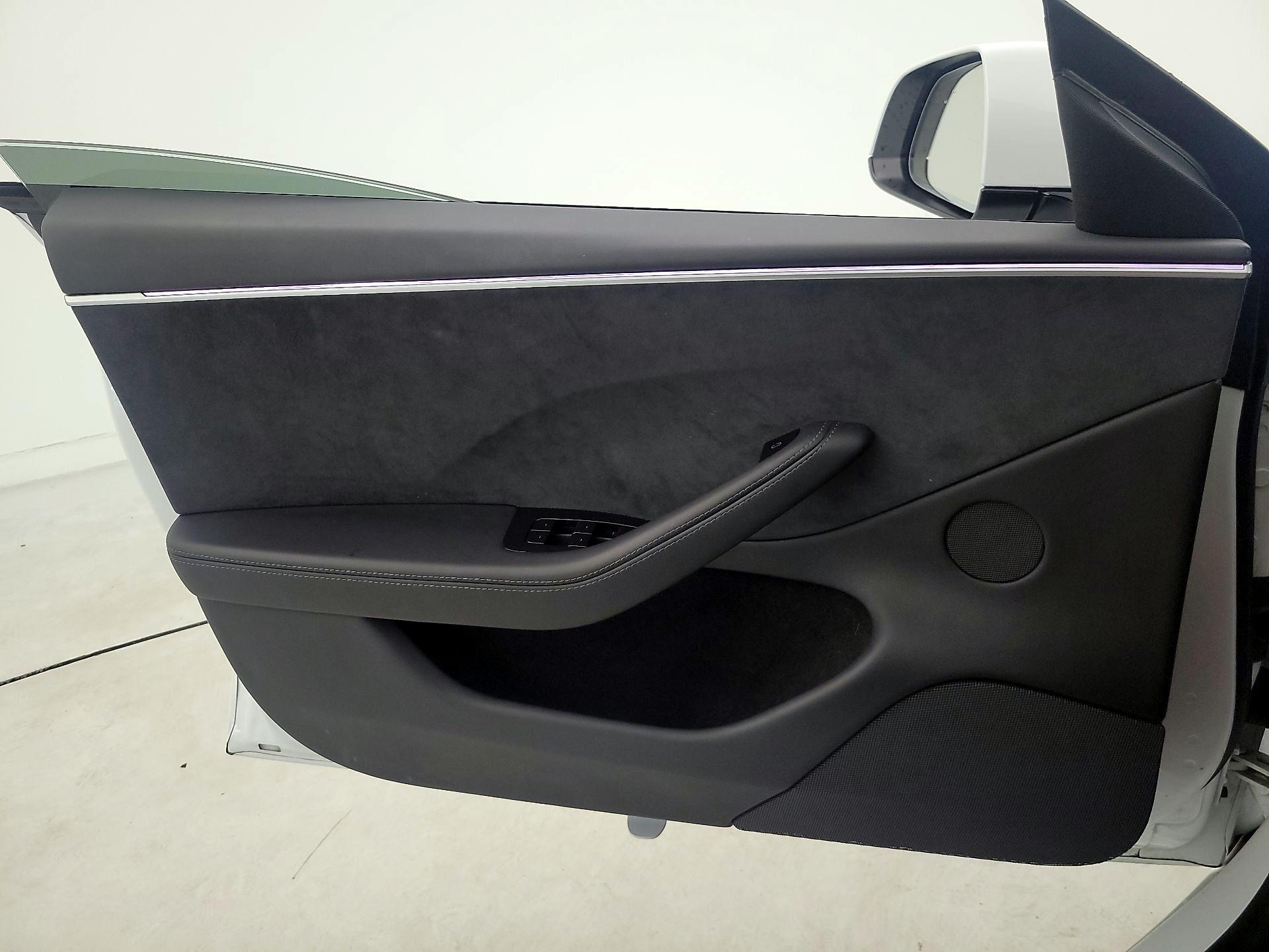 Thumbnail: 2024 Tesla Model 3 - 12