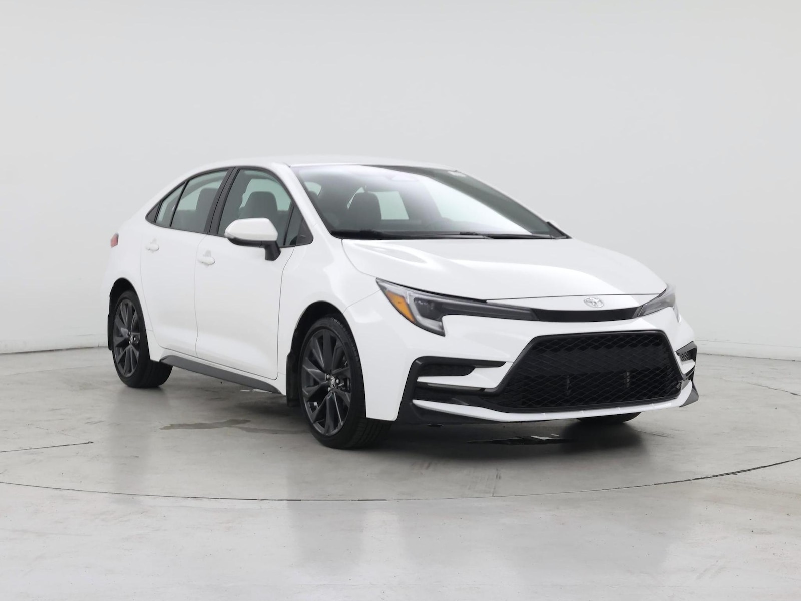 2025 Toyota Corolla SE - Photo 2