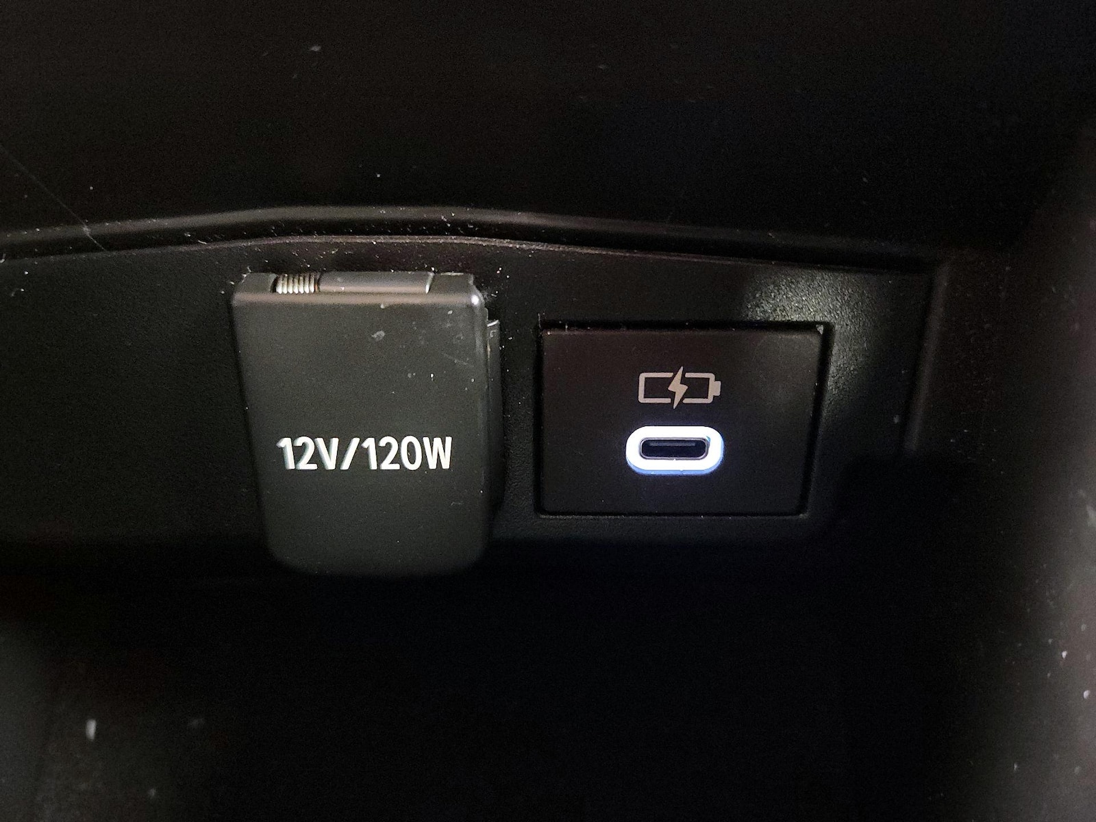 2025 Toyota Corolla SE - Photo 19