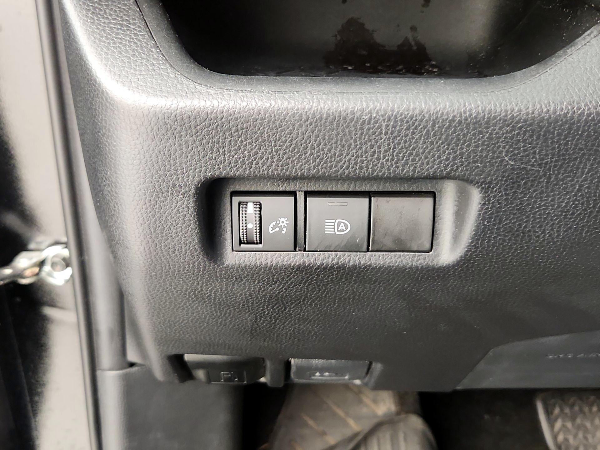 Thumbnail: 2021 Toyota RAV4 - 13
