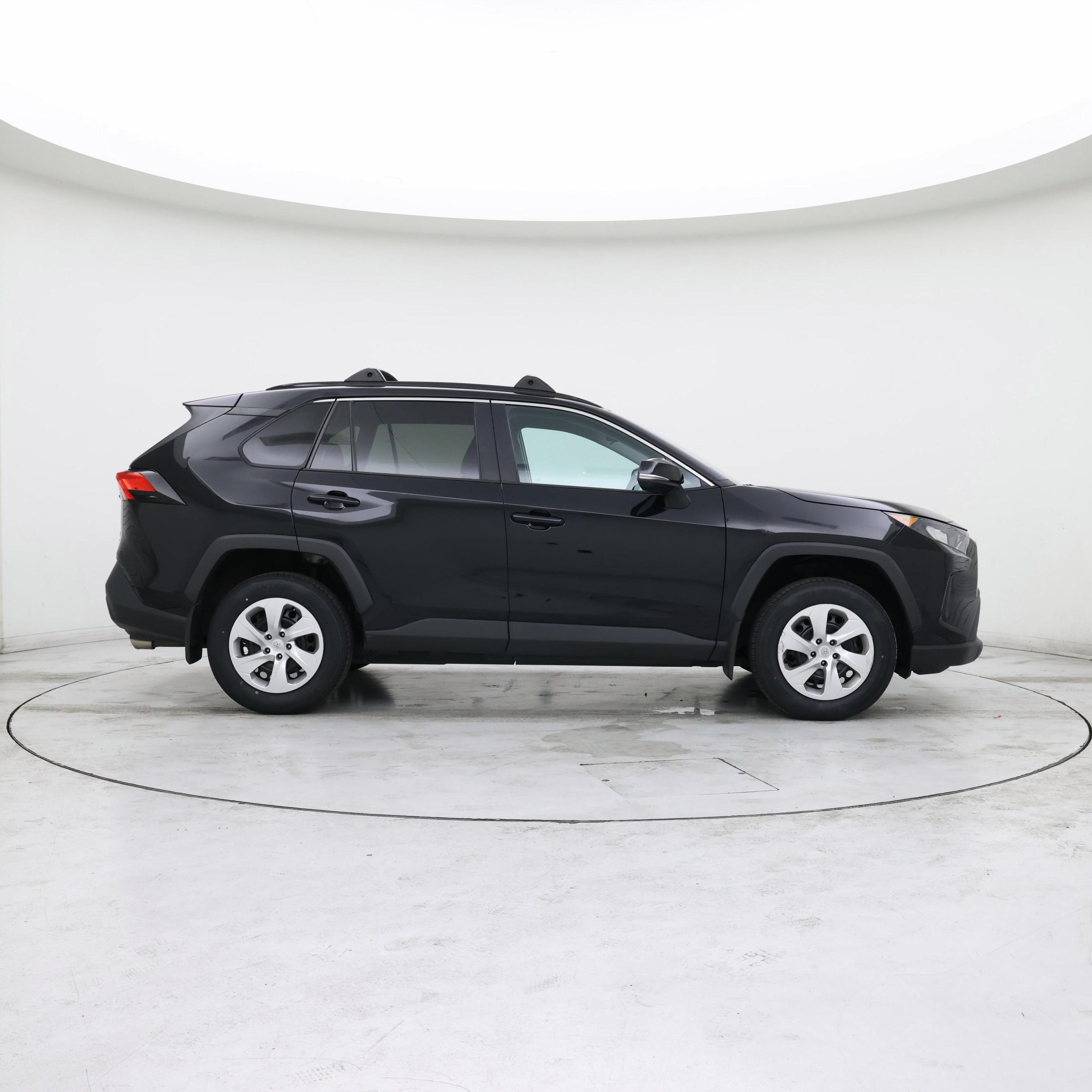 Thumbnail: 2021 Toyota RAV4 - 7
