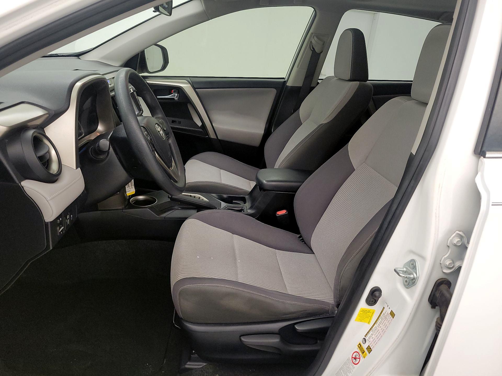 Thumbnail: 2014 Toyota RAV4 - 11