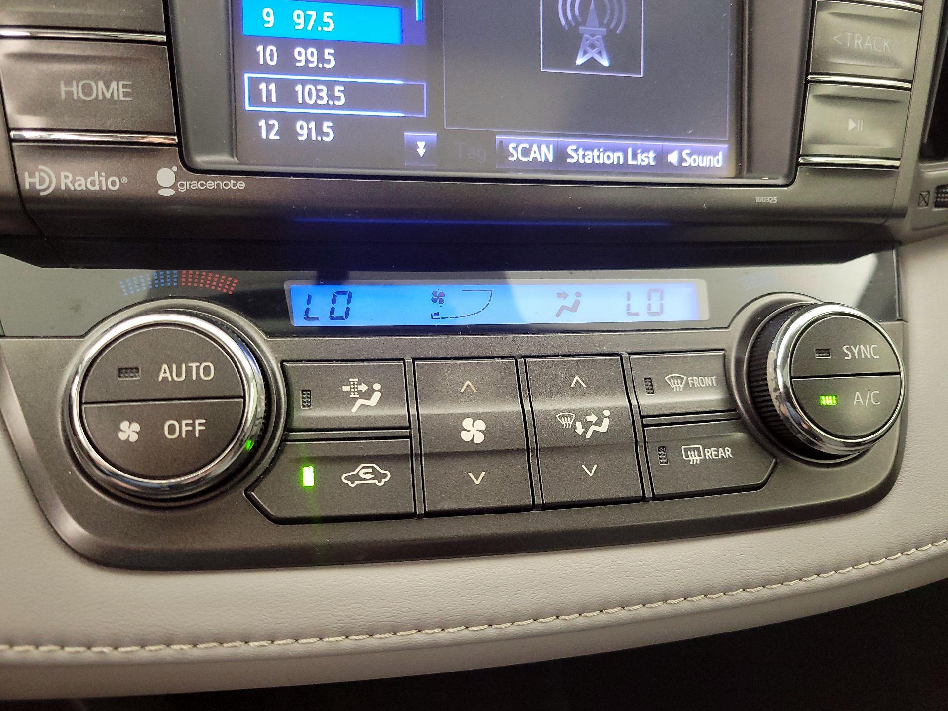 Thumbnail: 2014 Toyota RAV4 - 16
