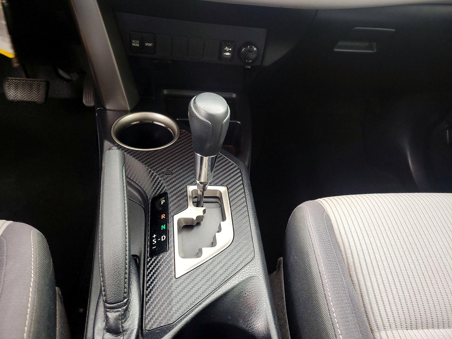 Thumbnail: 2014 Toyota RAV4 - 17
