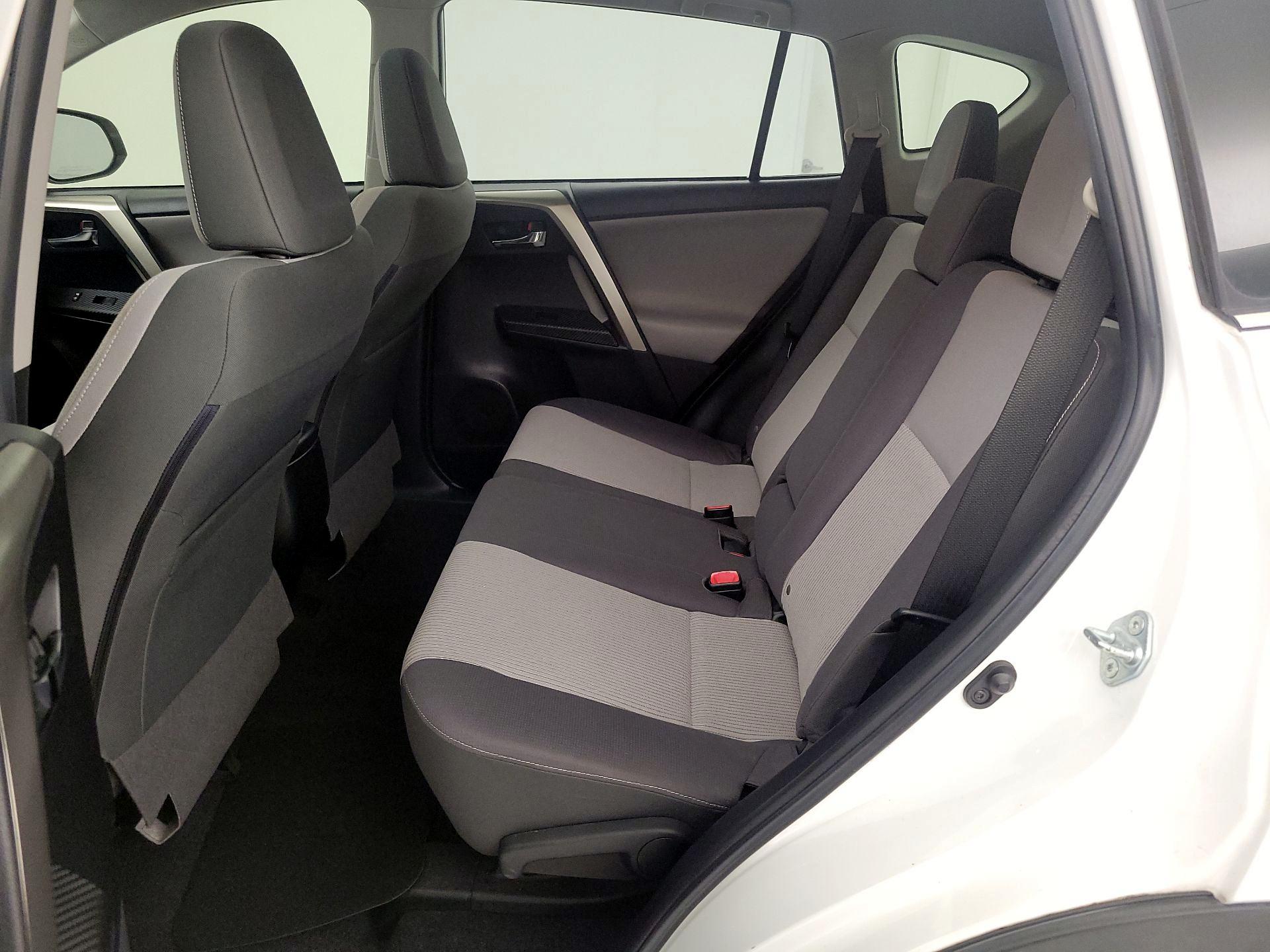 Thumbnail: 2014 Toyota RAV4 - 20